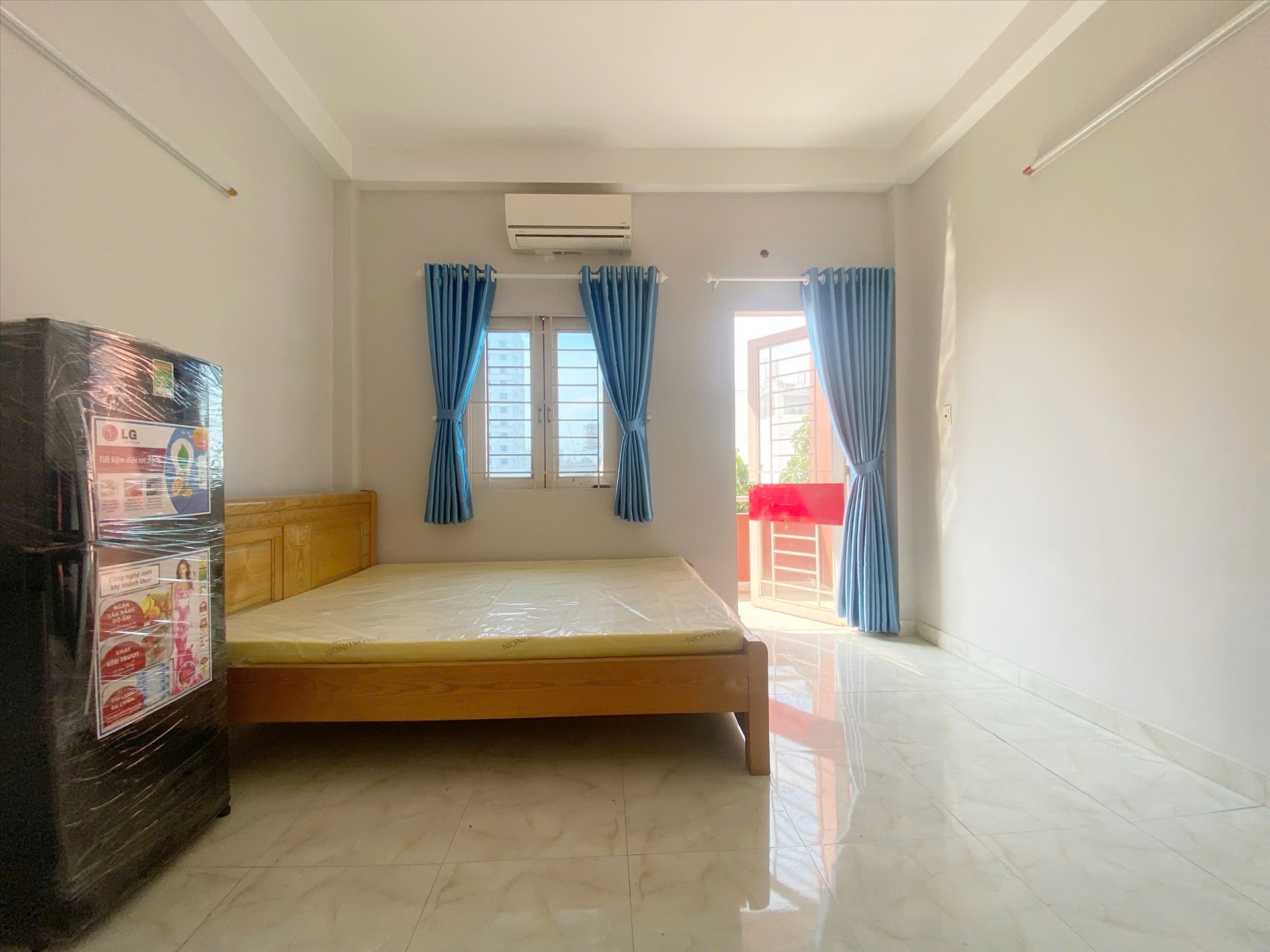 Phòng trọ CN House Nguyễn Phúc Chu - Tân Bình - Phòng (*)