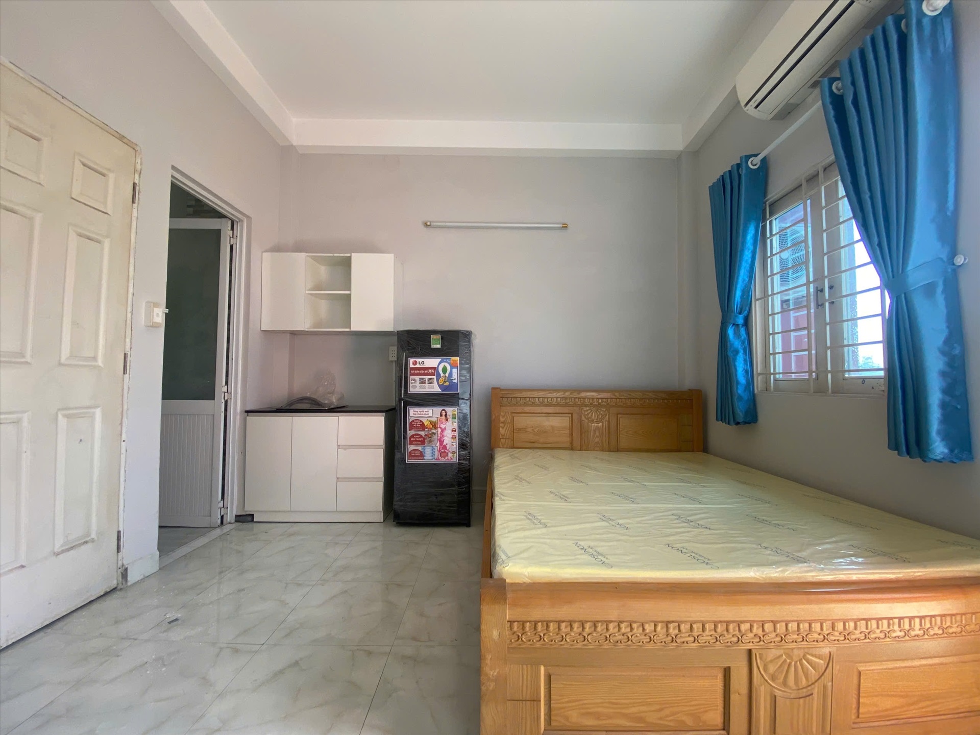 Phòng trọ CN House Nguyễn Phúc Chu - Tân Bình - Phòng (*)