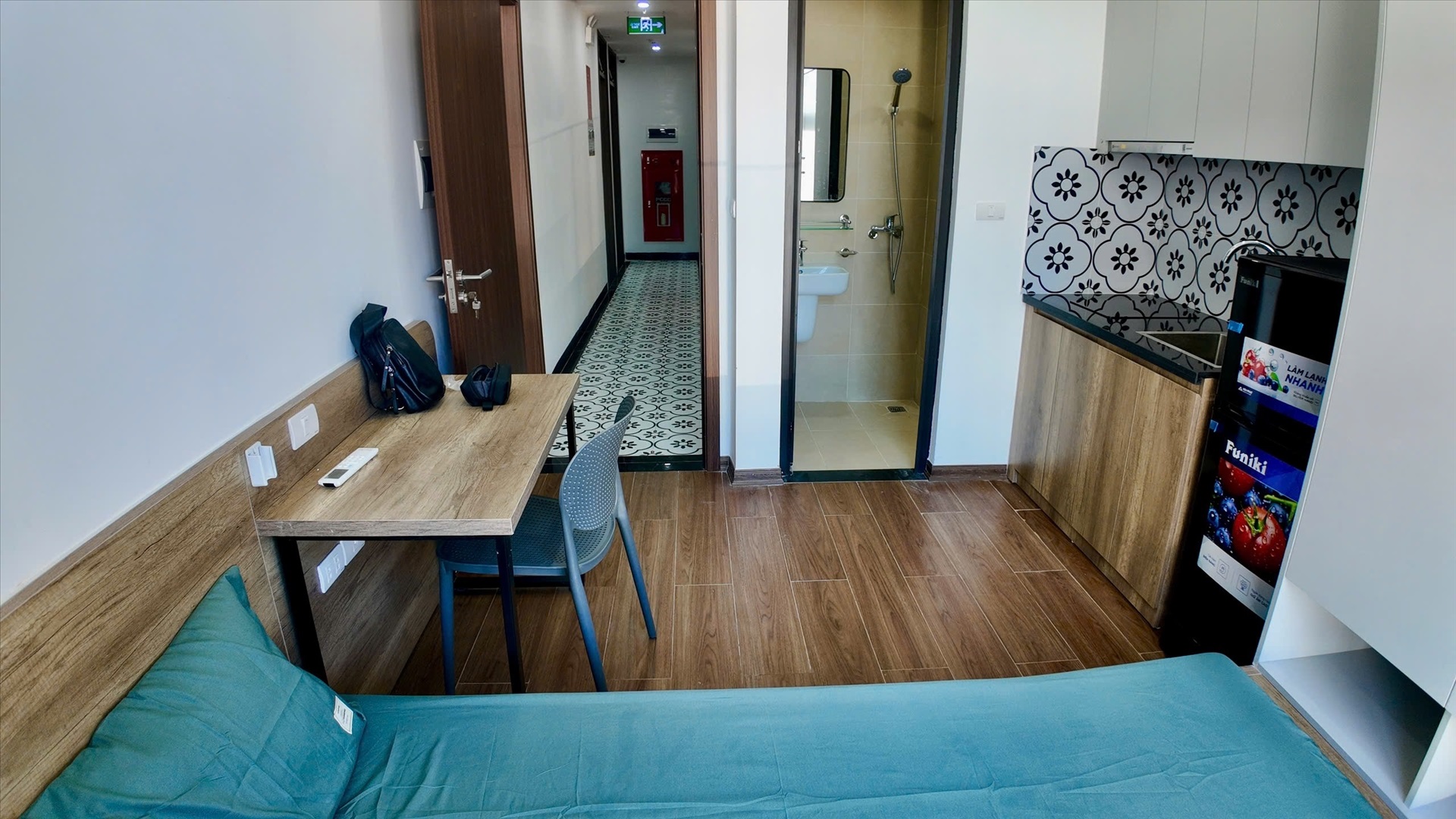 Phòng trọ Studio 18m2 tại Be Home Trung Kính - Cầu Giấy - Phòng khách