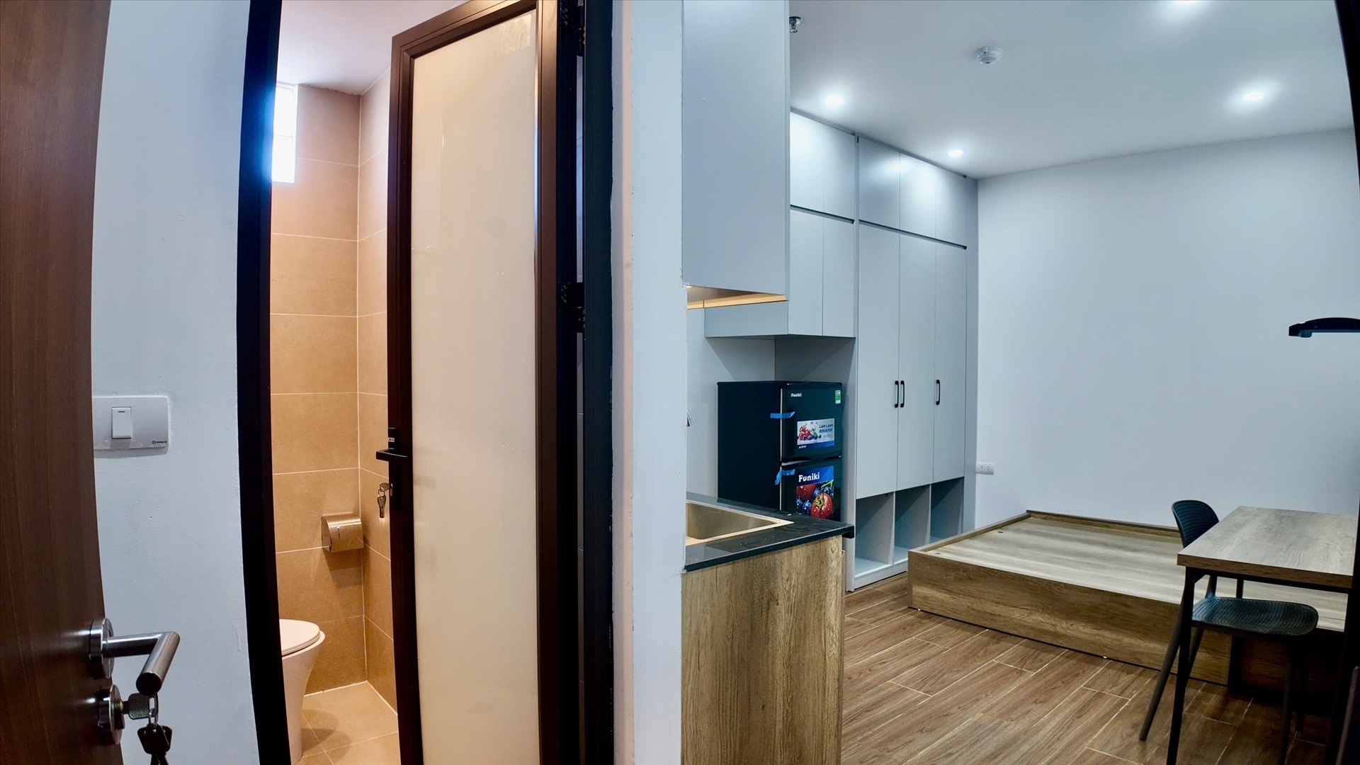 Phòng trọ Studio 15m2 tại Be Home Trung Kính - Cầu Giấy - Phòng tắm