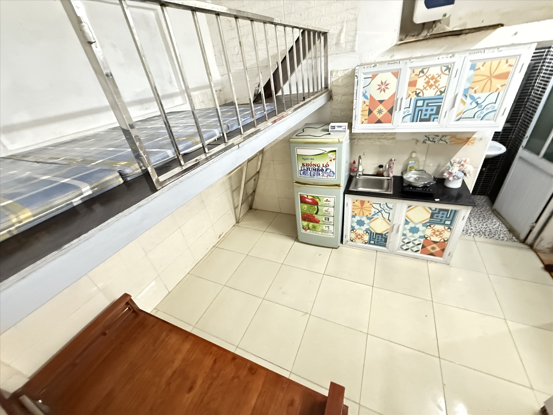 Phòng trọ Duplex 18m2 tại Big Home Mễ Trì Thượng - Nam Từ Liêm - Phòng khách
