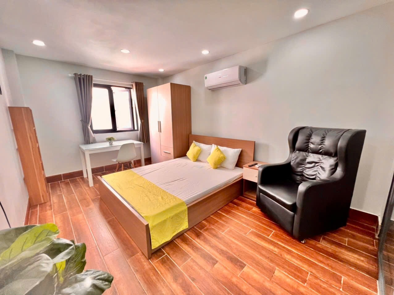 Phòng trọ CN Home Nguyễn Gia Trí - Bình Thạnh - Phòng (*)
