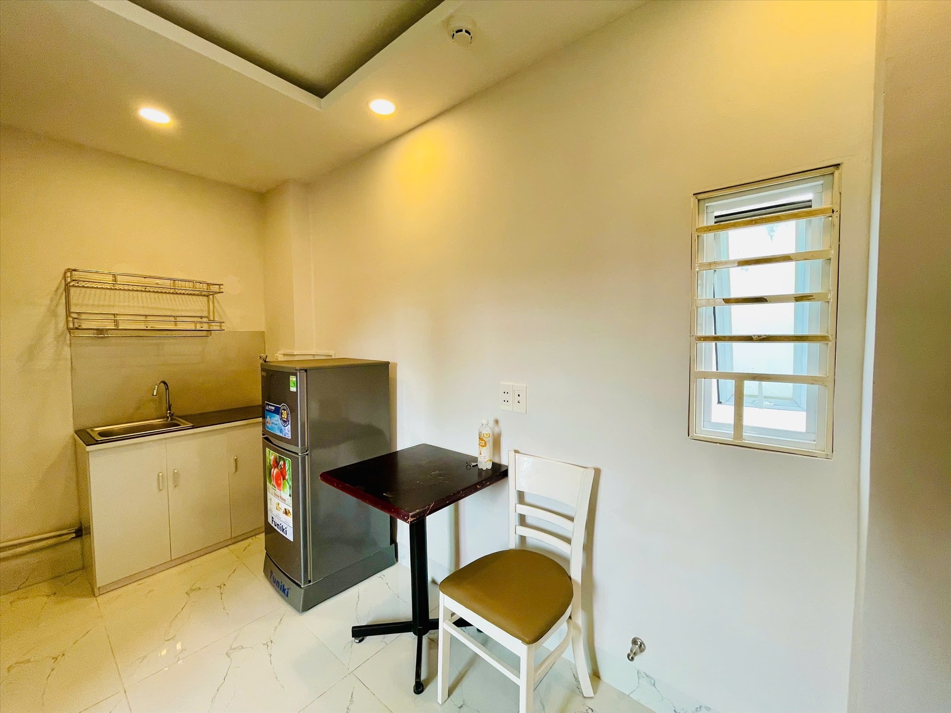 Phòng trọ Studio 30m2 tại Wish Home Nguyễn Trãi - Quận 1 - Phòng bếp