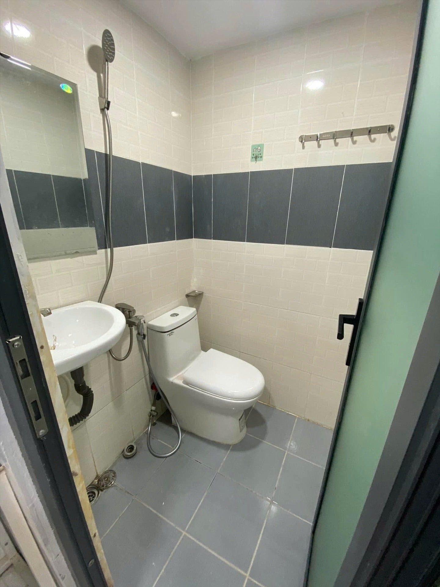 Phòng trọ Studio 18m2 tại QT Home Nguyễn Văn Đậu - Bình Thạnh - Phòng tắm