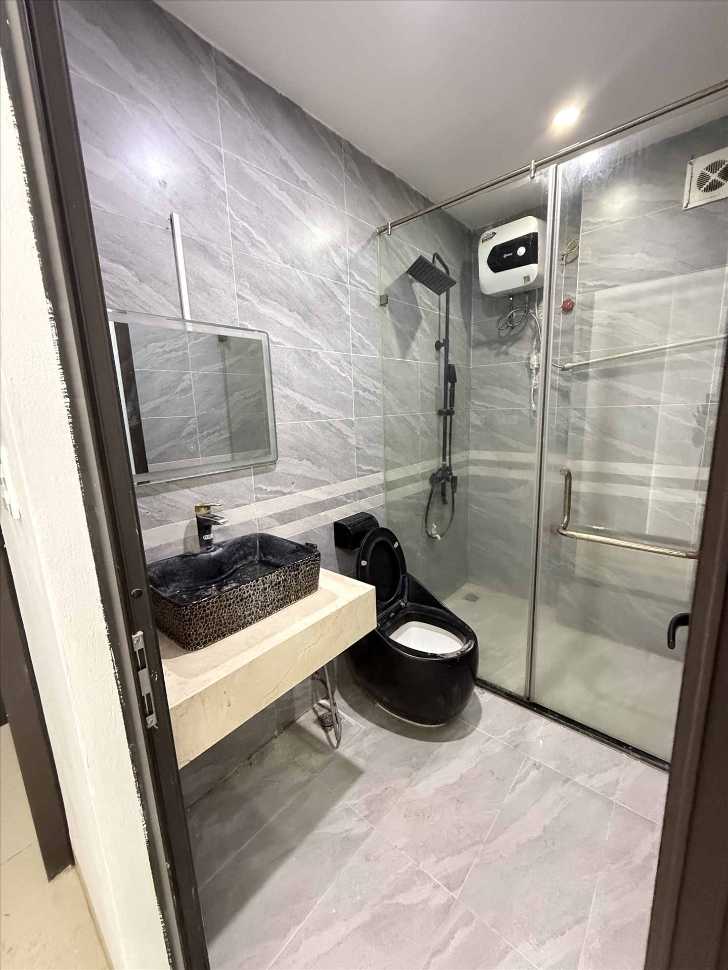 Phòng trọ Studio 30m2 tại NTV Apartment Nguyễn Đạo An - Bắc Từ Liêm - Phòng tắm