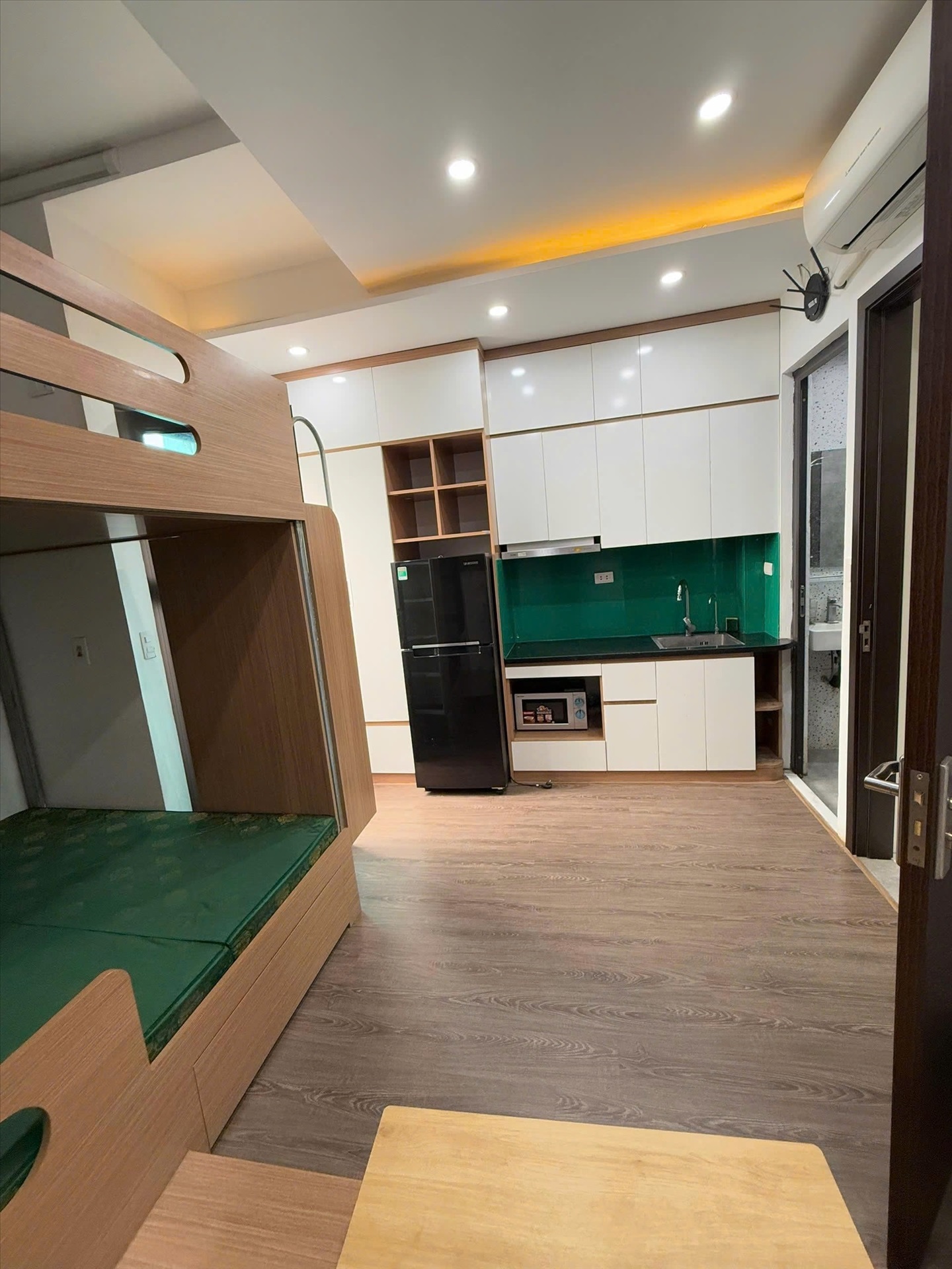 Phòng trọ NTV Apartment Pháo Đài Láng - Đống Đa - Phòng (*)
