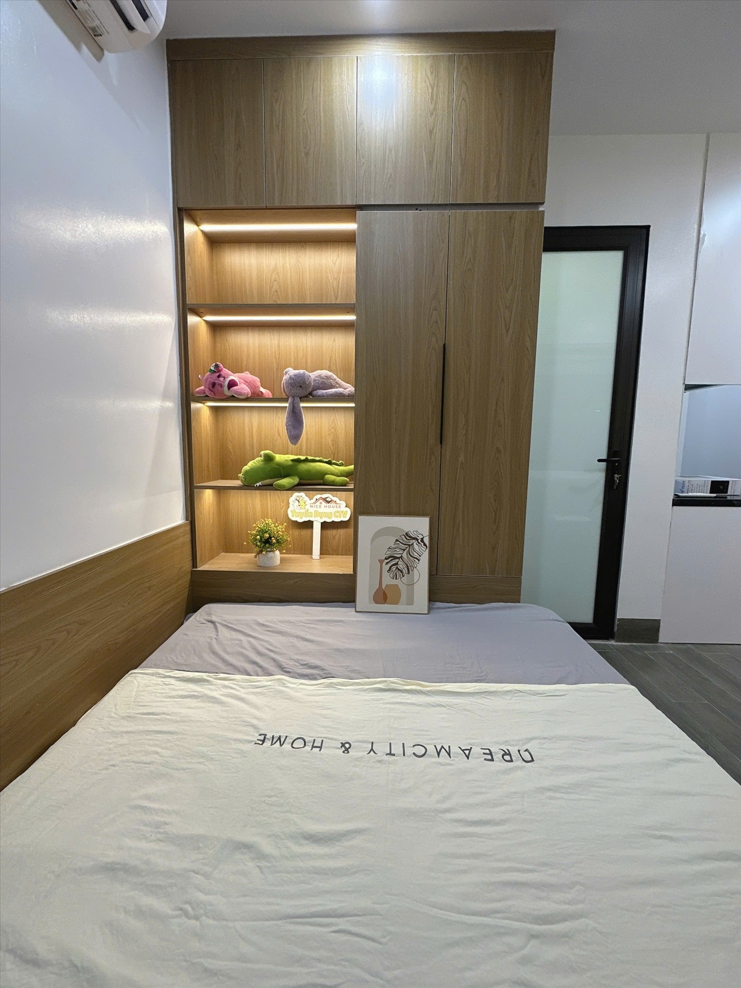 Phòng trọ NTV Apartment Nguyễn Khang - Cầu Giấy - Phòng (*)