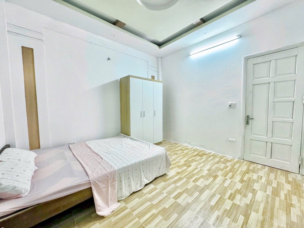 Phòng trọ Time House Hồ Tùng Mậu - Cầu Giấy - Phòng (*)