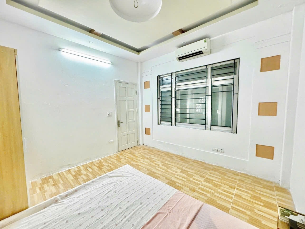 Phòng trọ Time House Hồ Tùng Mậu - Cầu Giấy - Phòng (*)