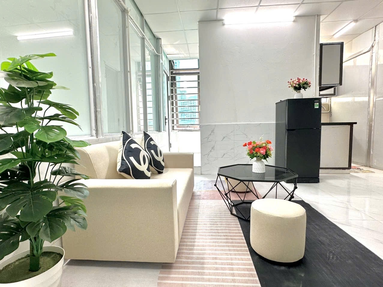 Phòng trọ Studio 25m2 tại Time House 2 Chính Kinh - Thanh Xuân - Phòng khách