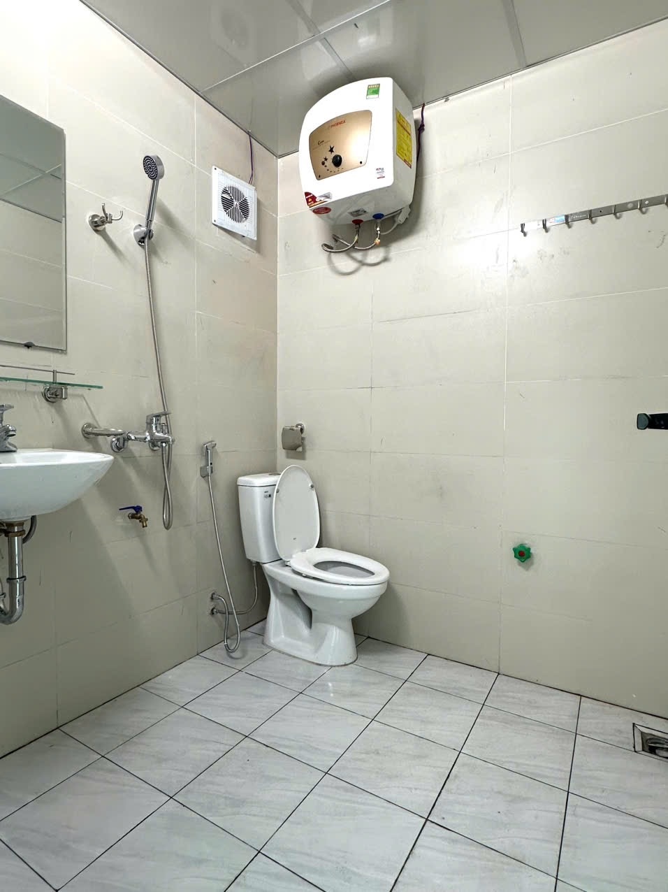 Phòng trọ Studio 25m2 tại Time House 2 Chính Kinh - Thanh Xuân - Phòng tắm