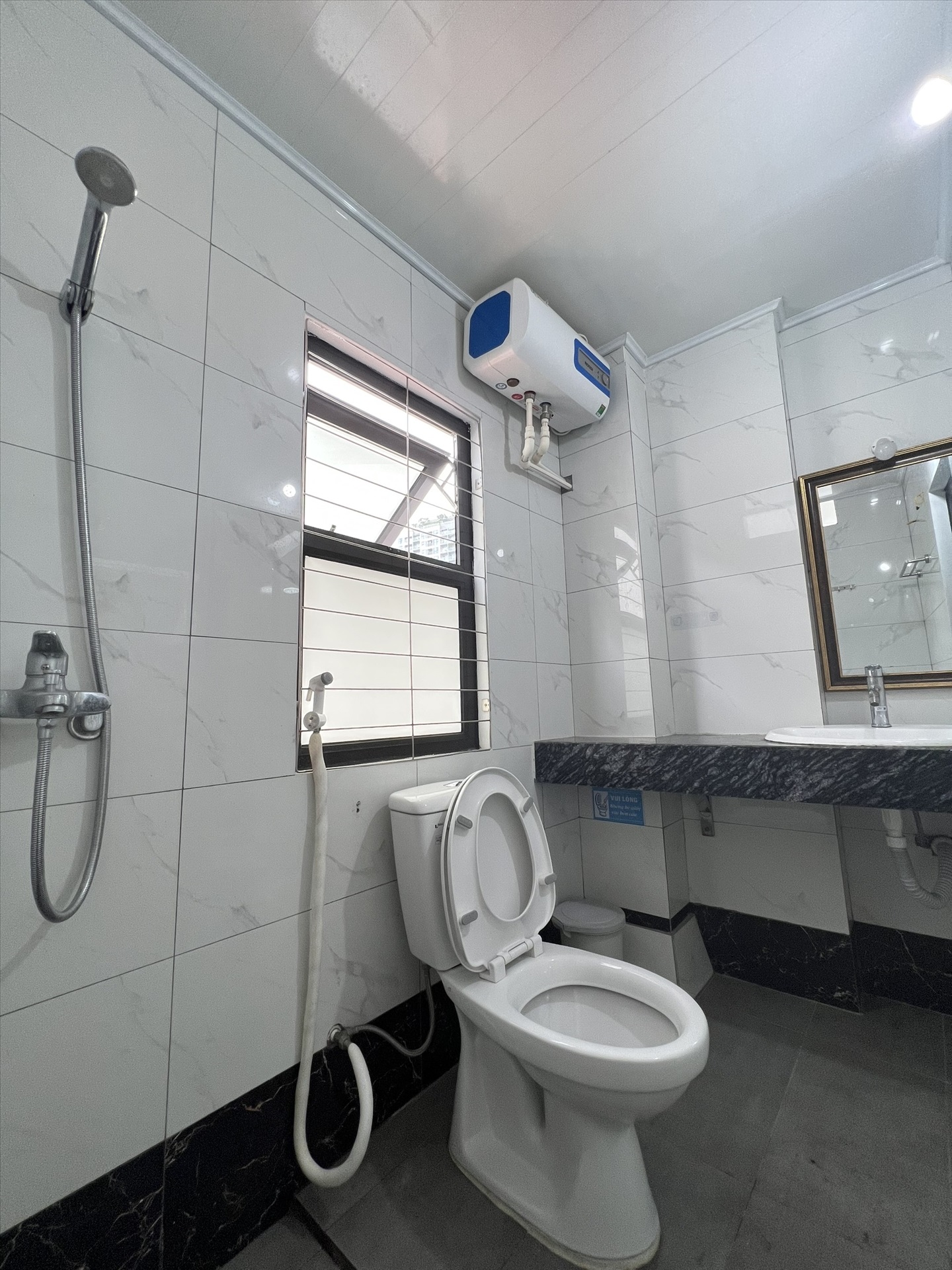 Phòng trọ Studio 40m2 tại TT House Nhân Hòa - Thanh Xuân - Phòng tắm