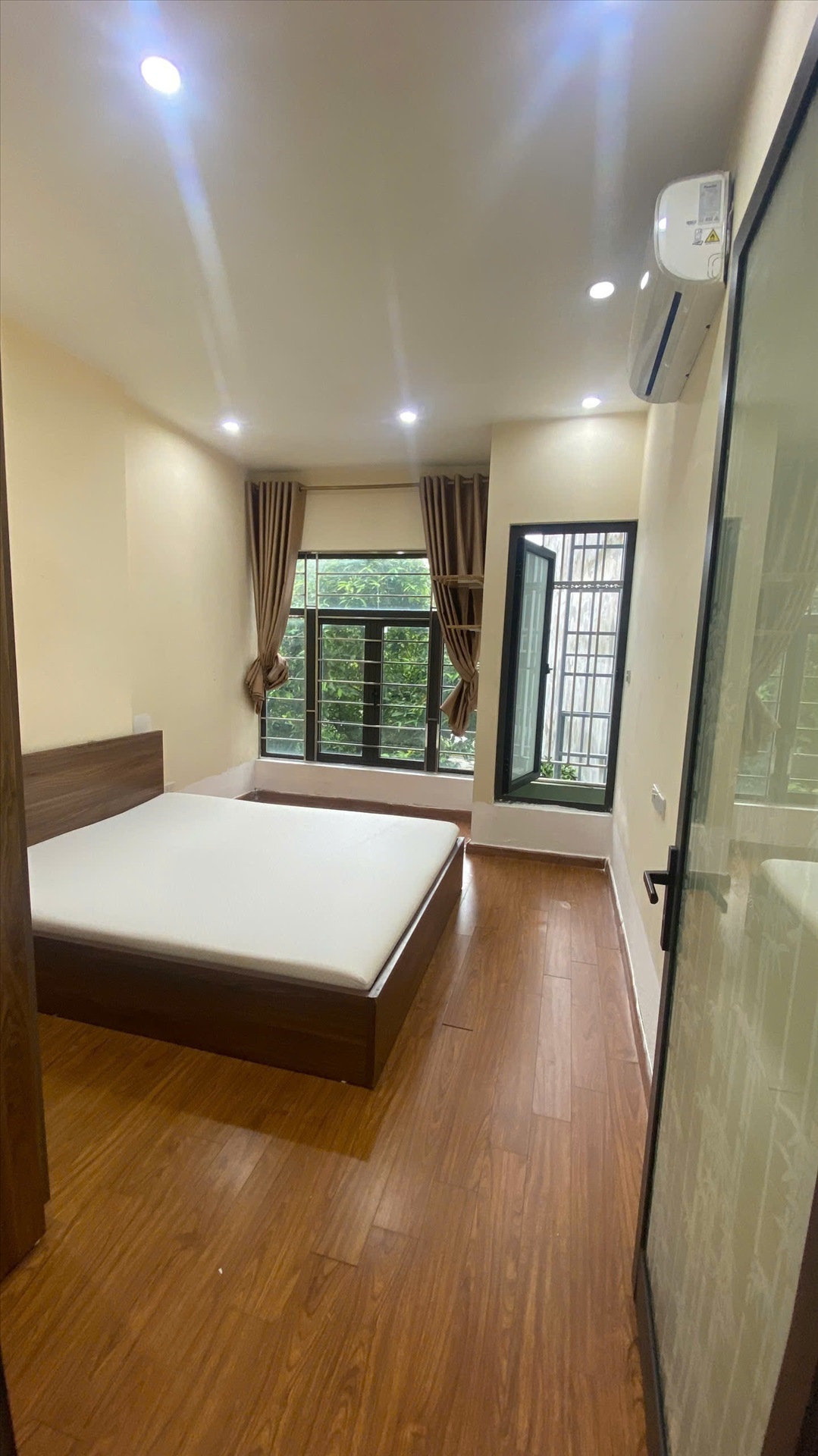 Phòng trọ TT House Võ Chí Công - Tây Hồ - Phòng (*)