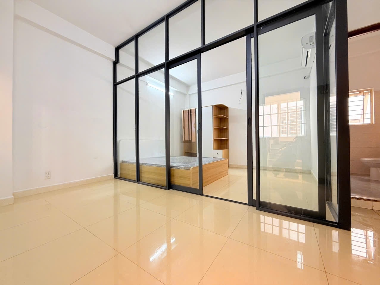 Phòng trọ 1 Phòng ngủ 35m2 tại AT Home Thăng Long - Tân Bình - Phòng khách