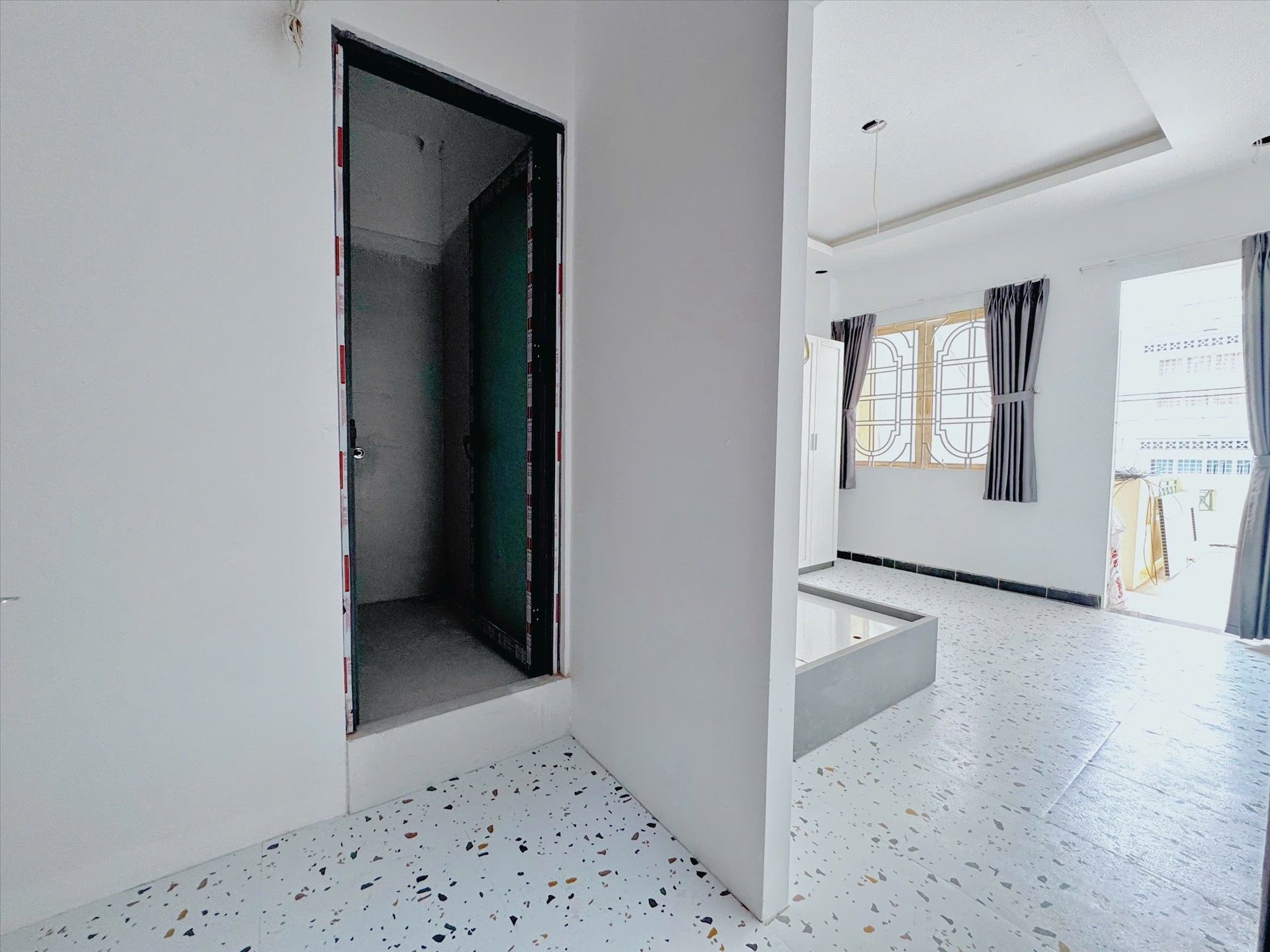 Phòng trọ UD House Bùi Đình Tuý - Bình Thạnh - Phòng (*)