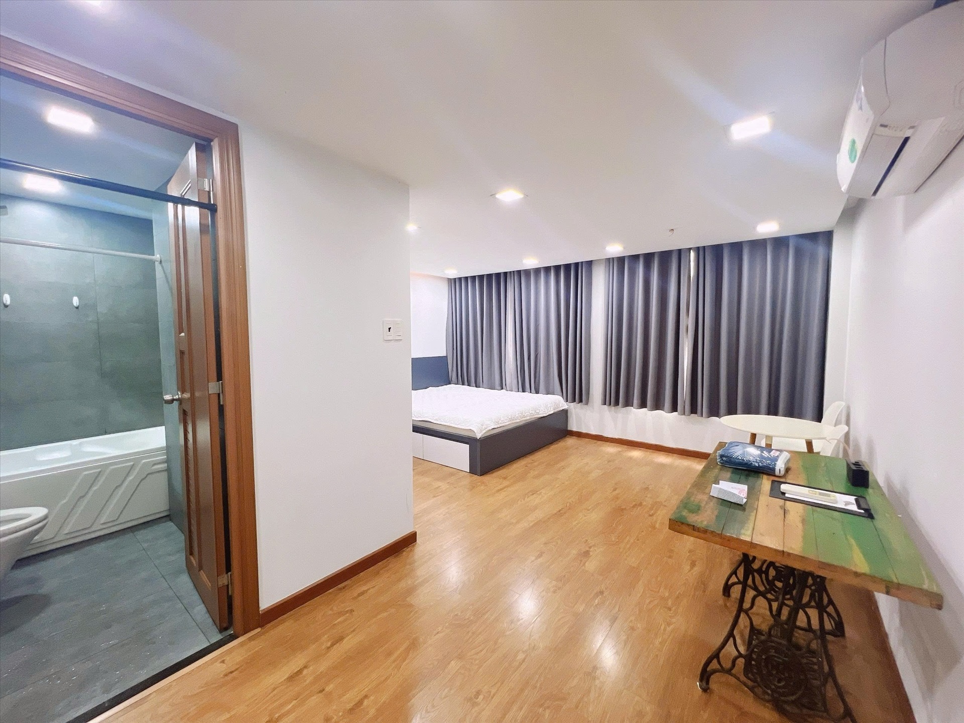 Phòng trọ Rex Residence Nguyễn Cửu Vân - Bình Thạnh - Phòng (*)