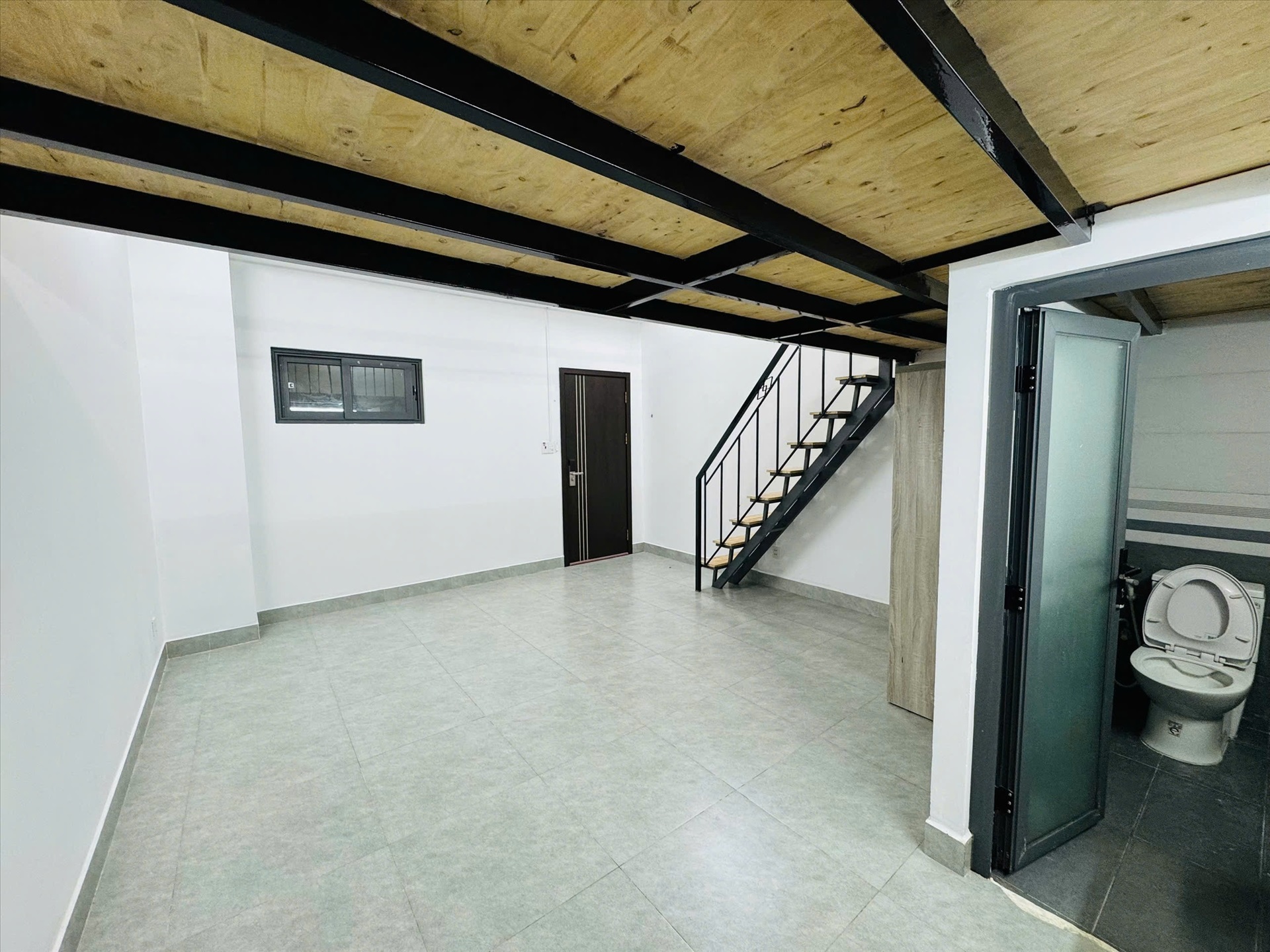 Phòng trọ Duplex 25m2 tại ACHome Tân Hương - Tân Phú - Phòng khách