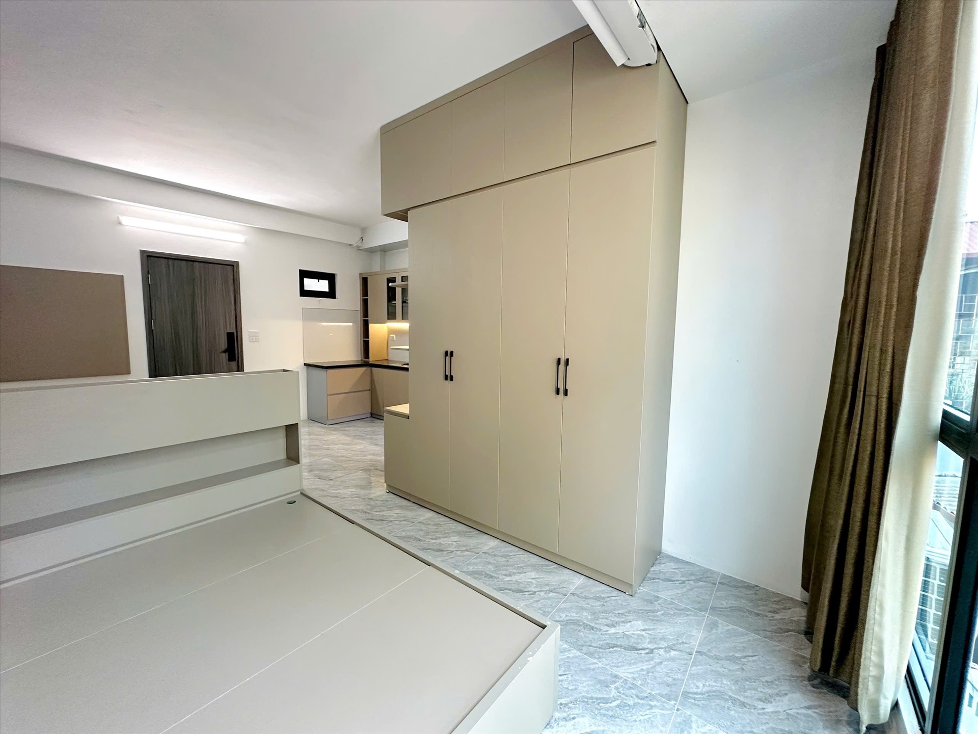 Phòng trọ Studio 30m2 tại  TT House Chùa Láng - Đống Đa - Phòng ngủ