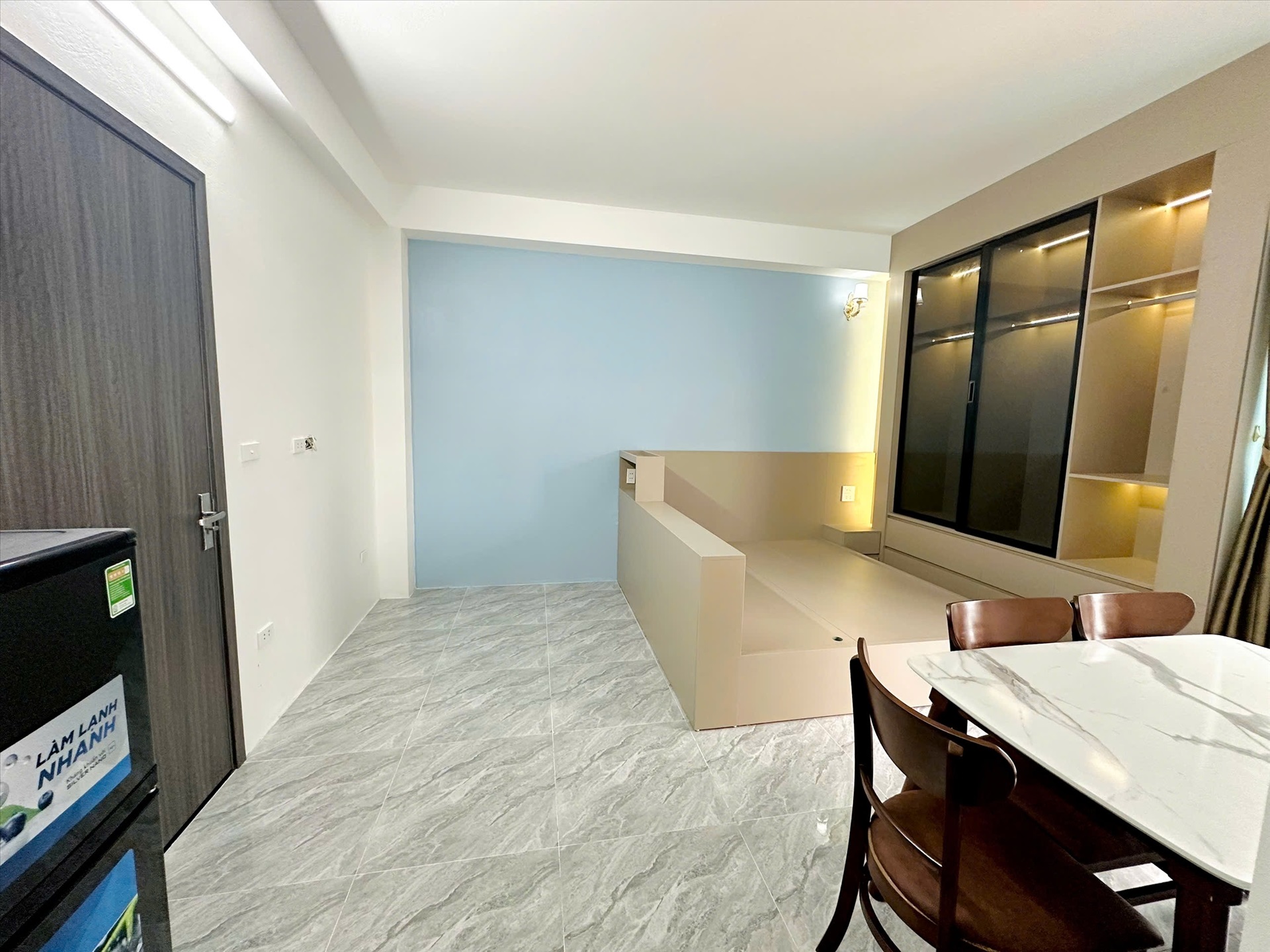 Phòng trọ Studio 30m2 tại  TT House Chùa Láng - Đống Đa - Góc làm việc