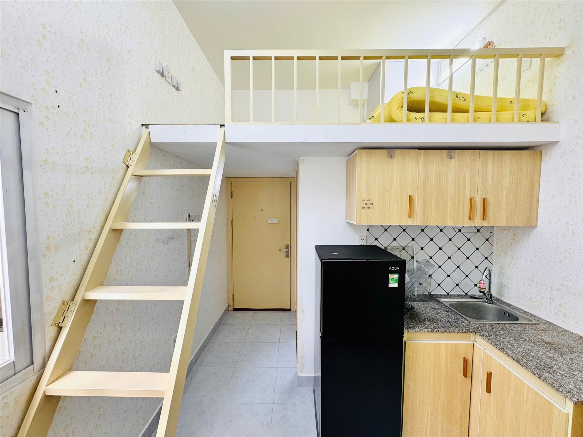 Phòng trọ Duplex 25m2 tại AT Home Đặng Thuỳ Trâm - Bình Thạnh - Phòng khách