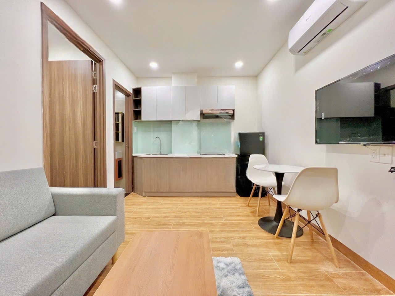 Phòng trọ AL House Cửu Long - Tân Bình - Phòng (*)