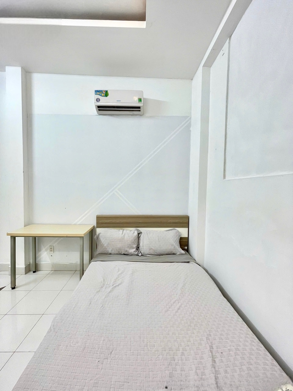 Phòng trọ Fam Home Hoàng Văn Thụ - Phú Nhuận - Phòng (*)