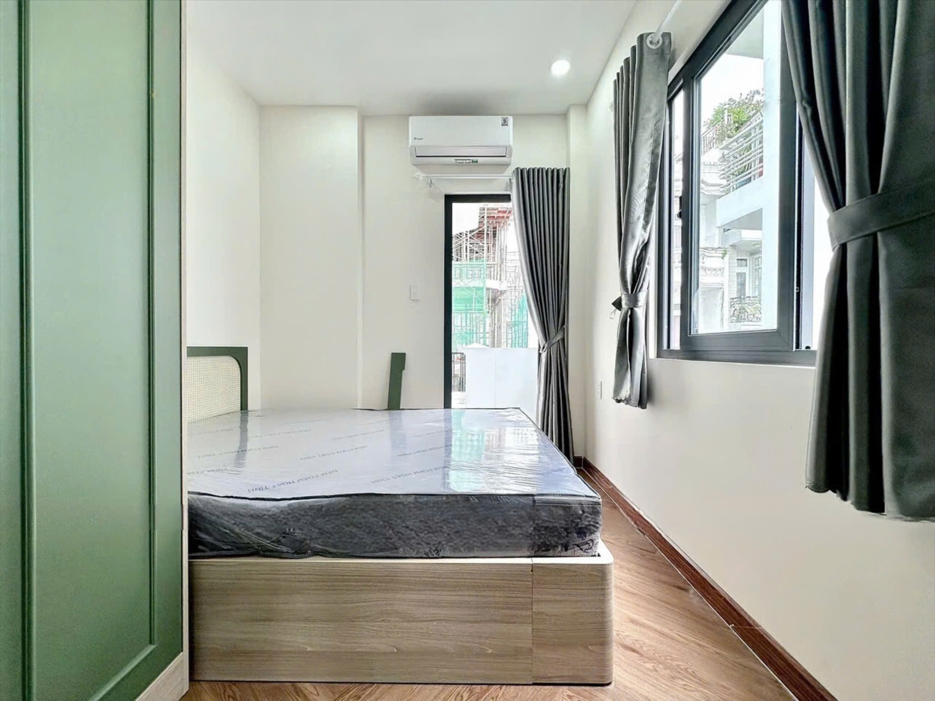 Phòng trọ John Tran House Huỳnh Văn Bánh - Phú Nhuận - Phòng (*)