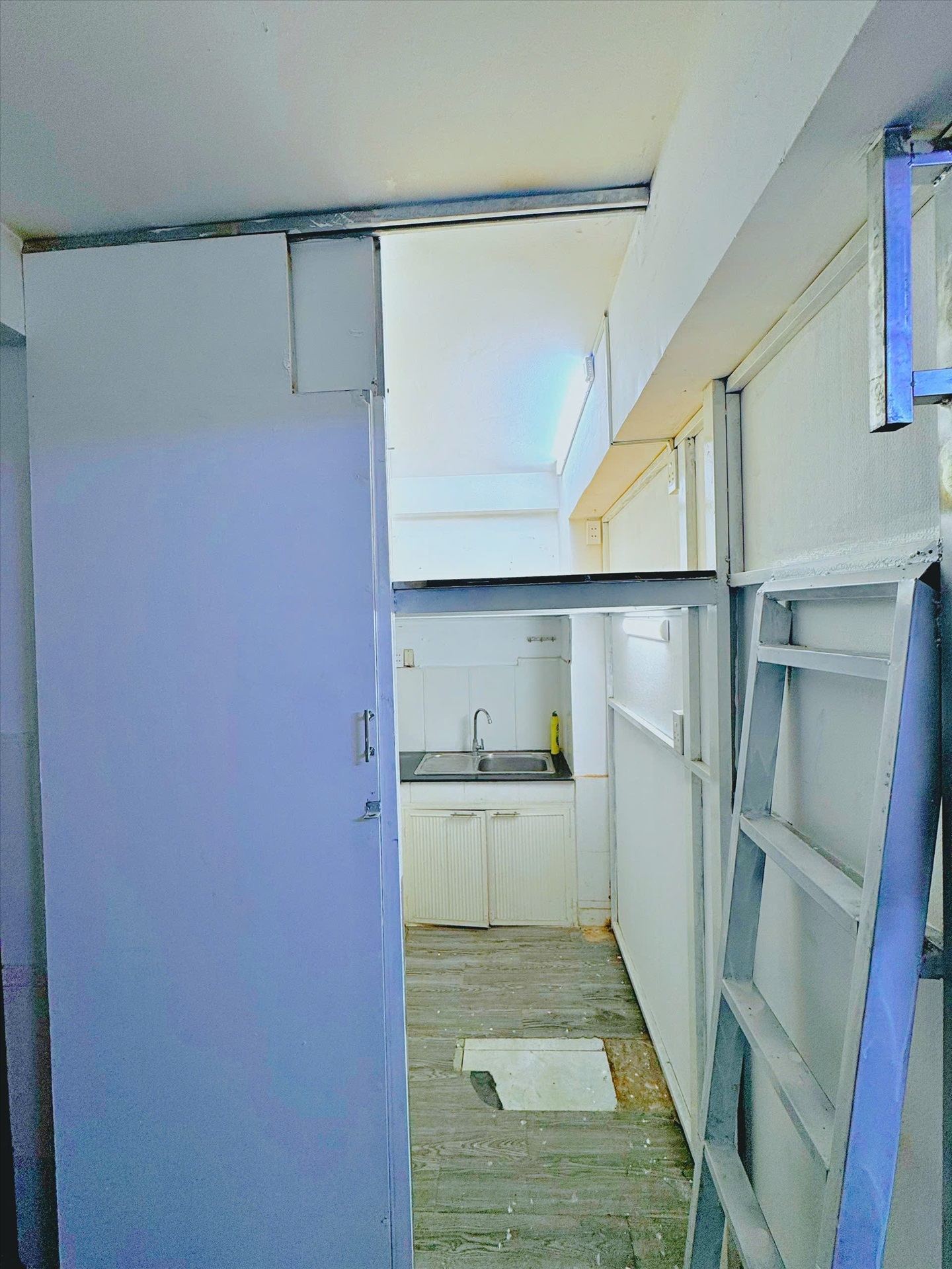 Phòng trọ Uncle House Lê Văn Sỹ - Quận 3 - Phòng (*)
