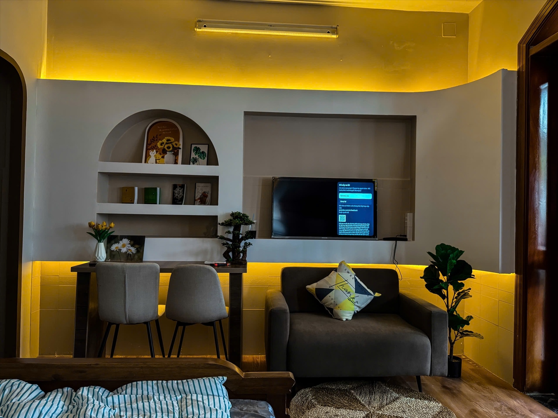 Phòng trọ 2 Phòng ngủ 40m2 tại Kinghome Tân Châu - Tân Bình - Phòng khách