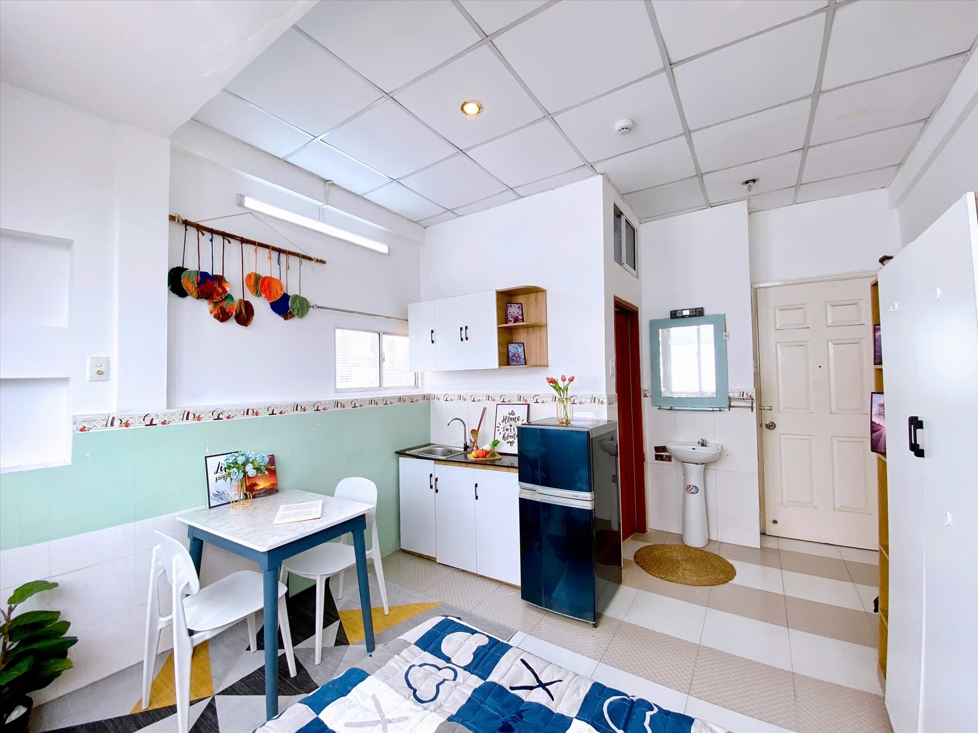 Phòng trọ CK Apartment Phạm Ngũ Lão - Quận 1 - Phòng (*)