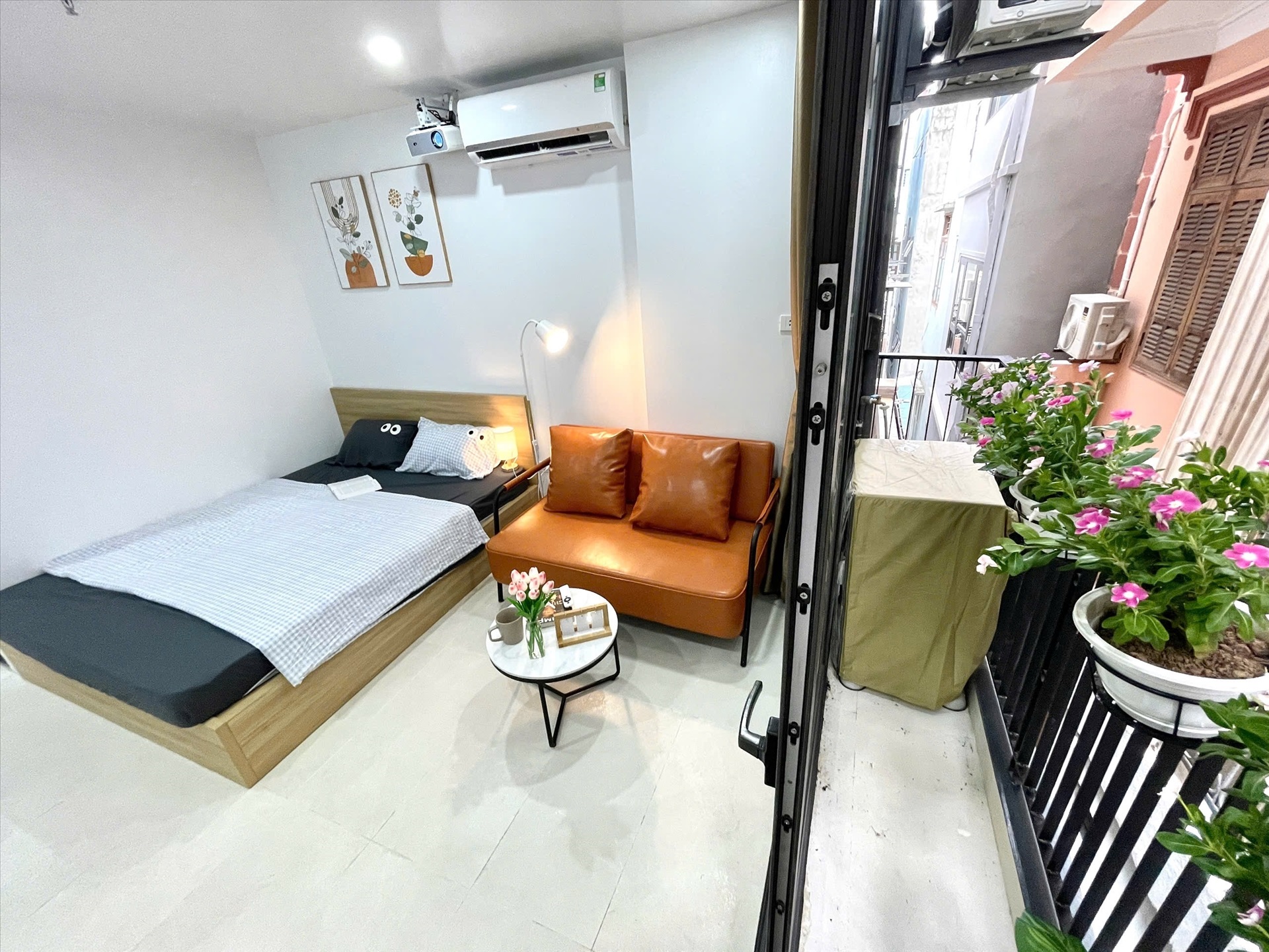 Phòng trọ Studio 25m2 tại Airstay Hoàng Quốc Việt - Cầu Giấy - Phòng ngủ