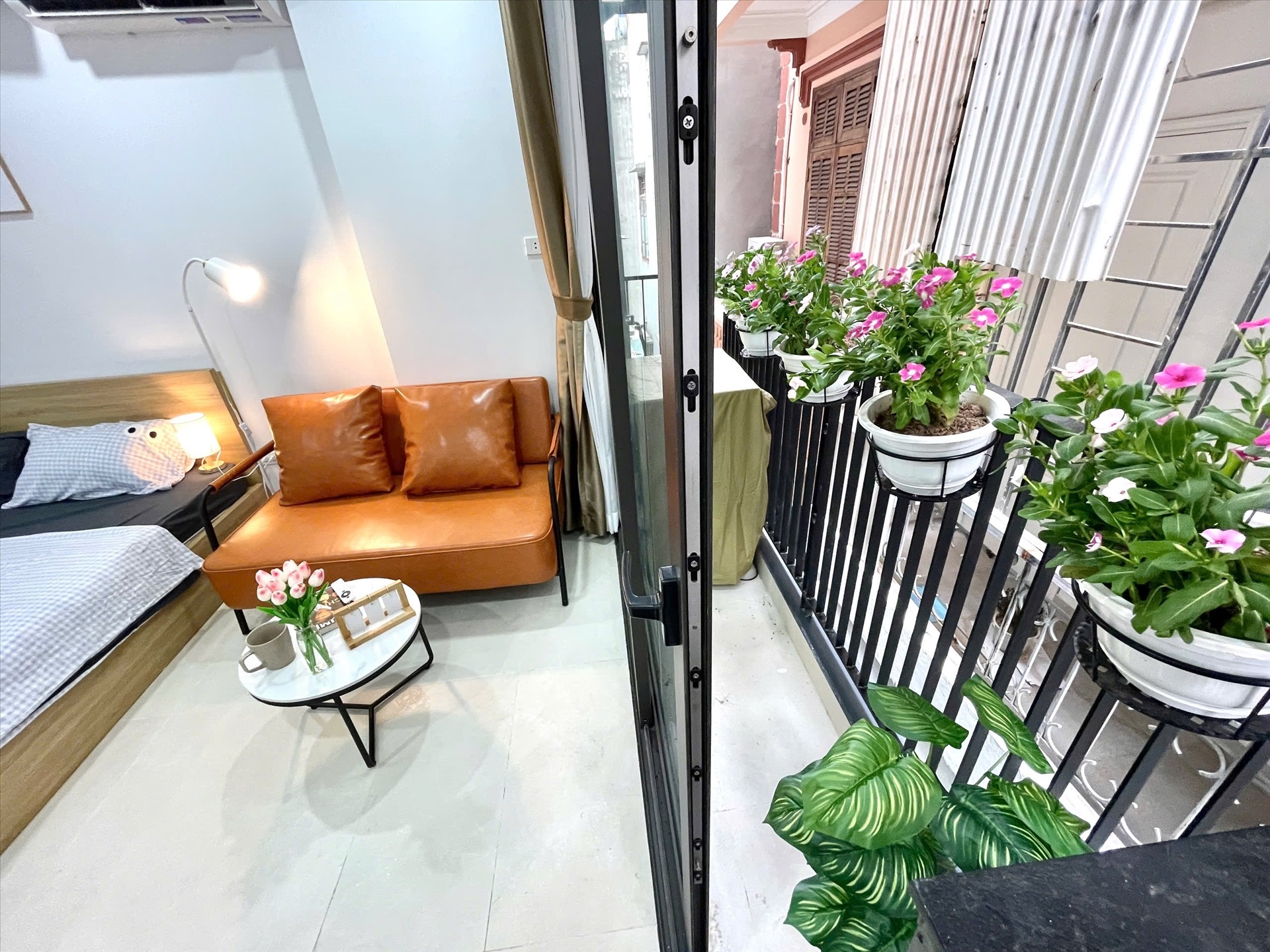 Phòng trọ Studio 25m2 tại Airstay Hoàng Quốc Việt - Cầu Giấy - Phòng ngủ