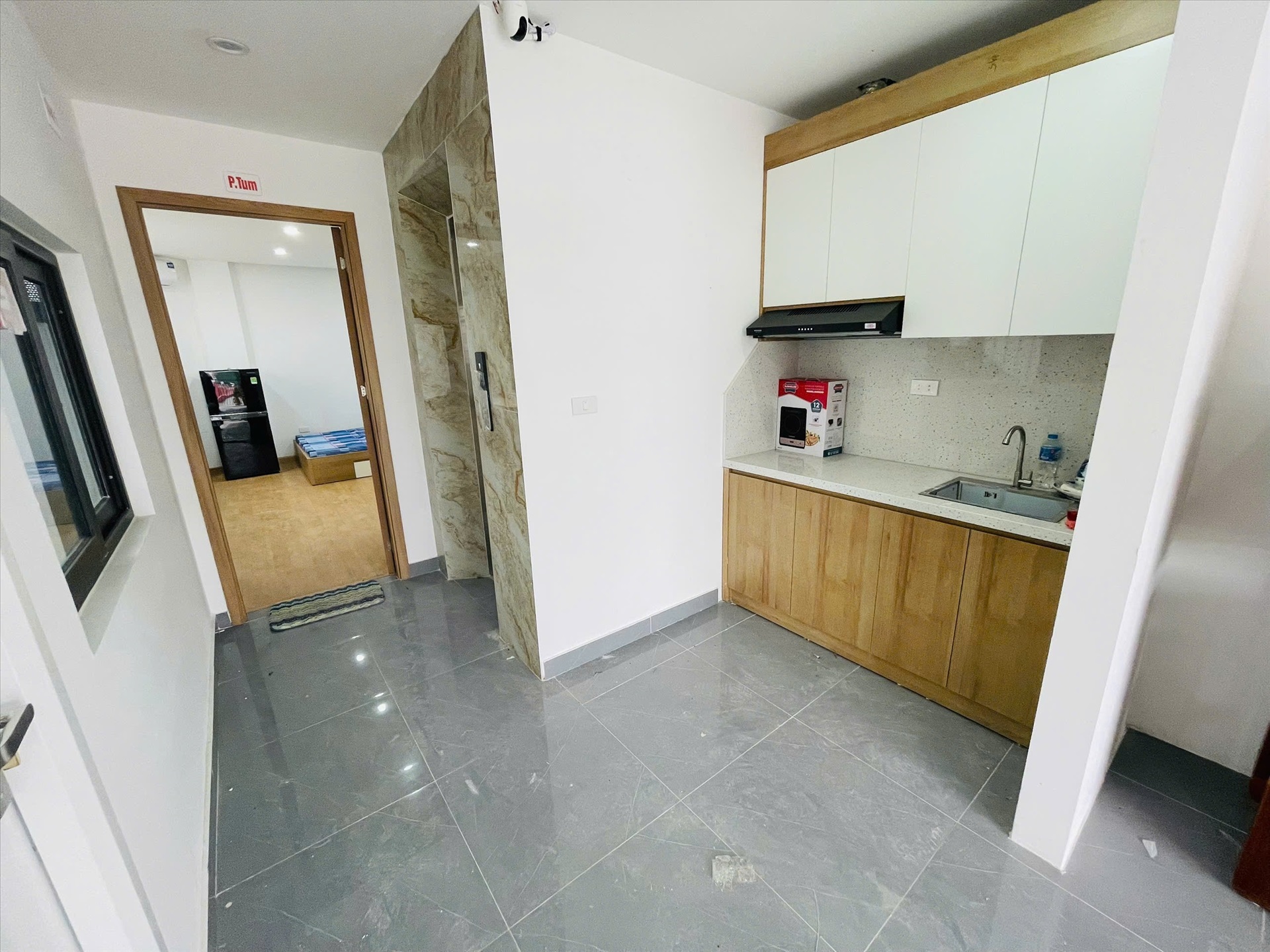 Phòng trọ Airstay Yên Lạc - Hai Bà Trưng - Phòng (*)