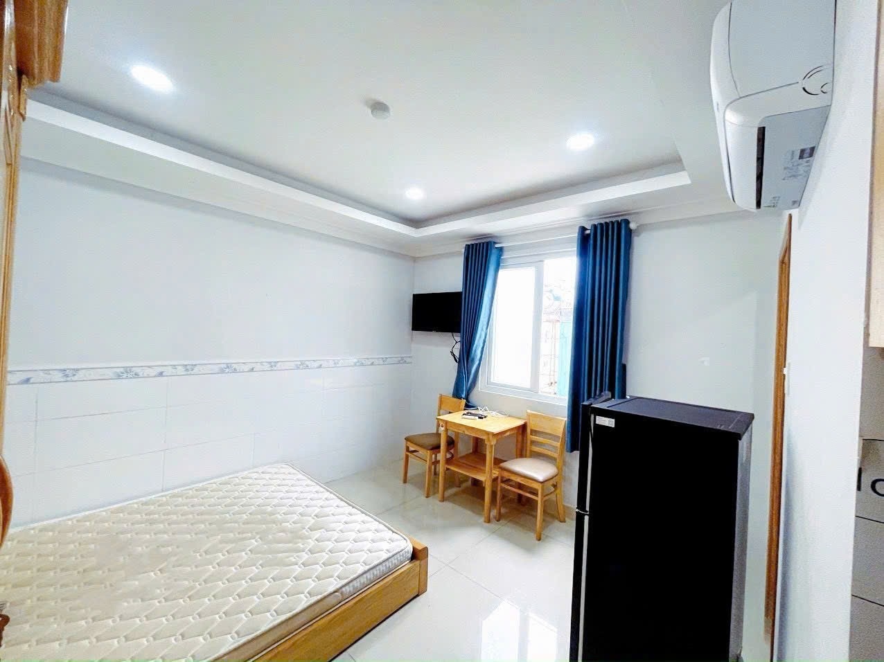 Phòng trọ John Tran House Nguyễn Trãi - Quận 1 - Phòng (*)