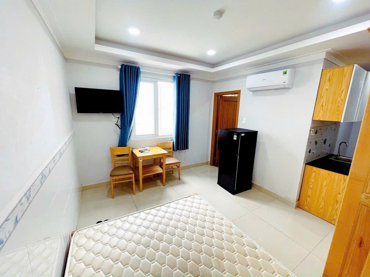 Phòng trọ John Tran House Nguyễn Trãi - Quận 1 - Phòng (*)