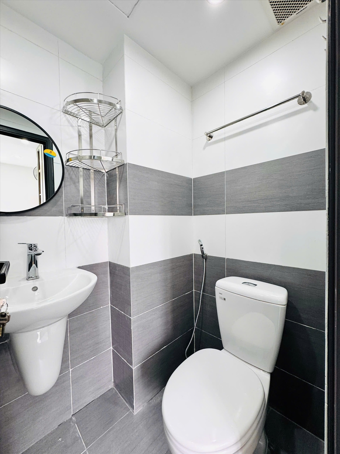 Phòng trọ Studio 25m2 tại Xuân Phát Apartment Đường số 4 - Gò Vấp - Phòng tắm