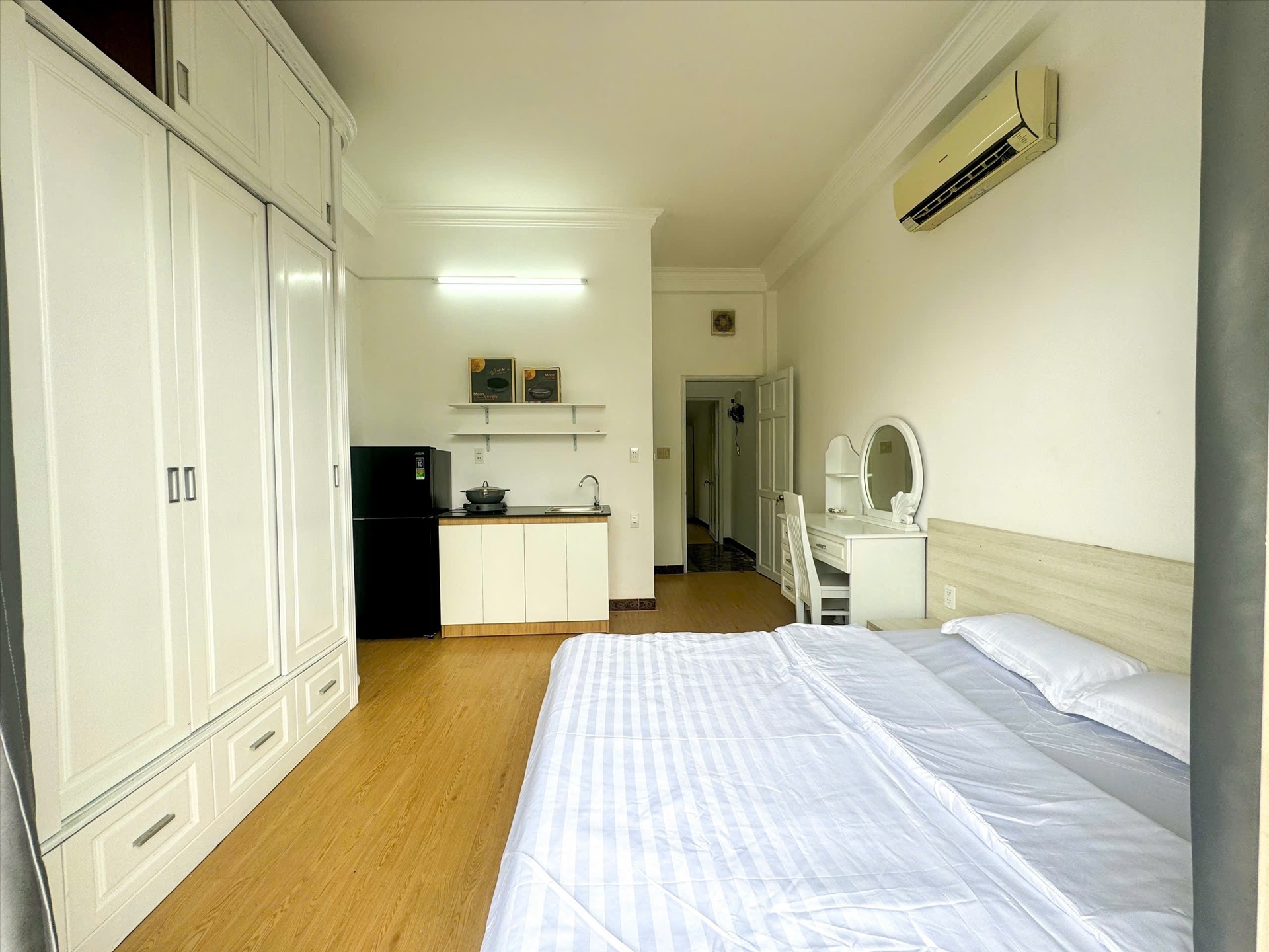 Phòng trọ Jinjoo Home Xô Viết Nghệ Tĩnh - Bình Thạnh - Phòng (*)
