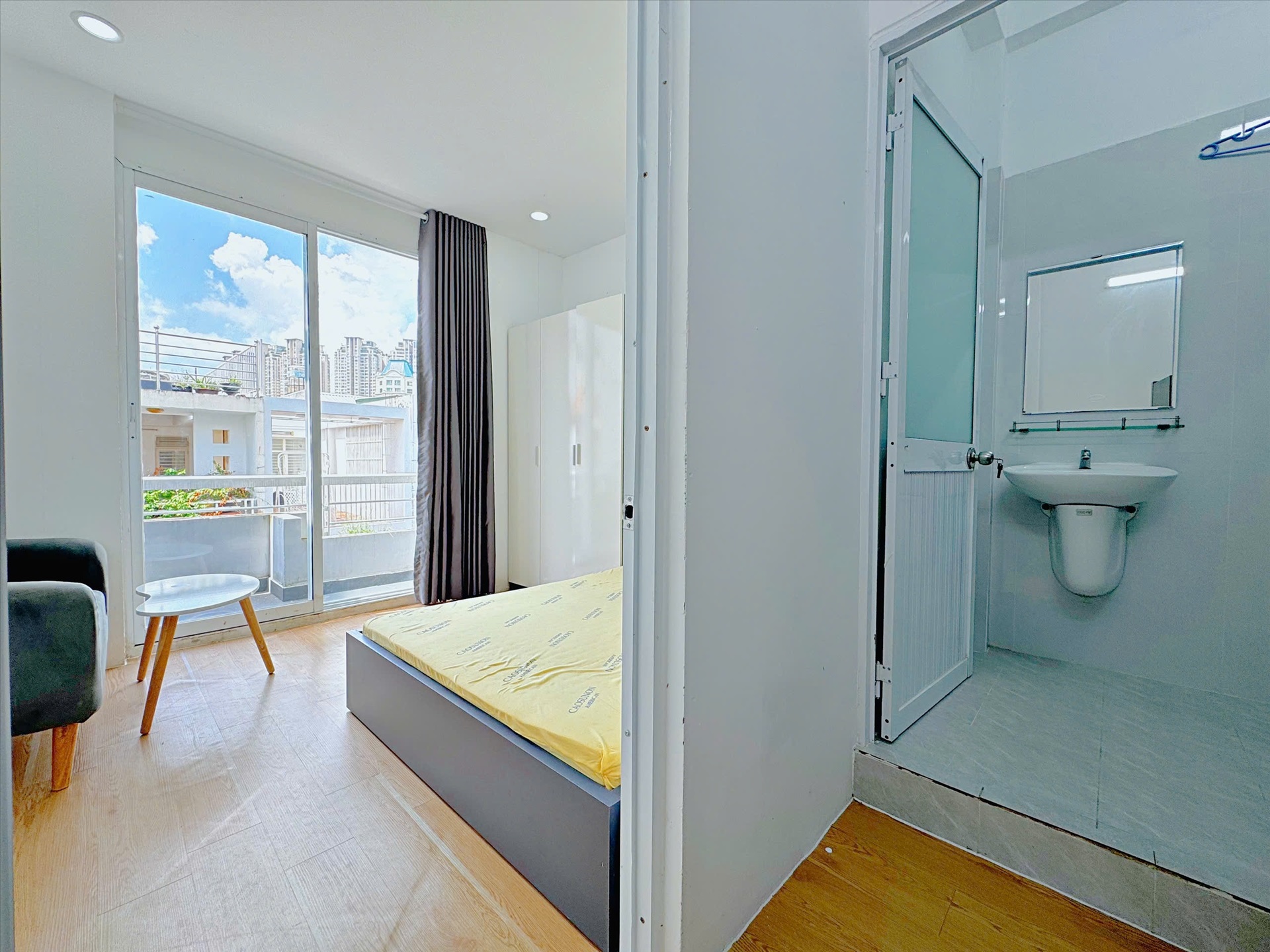 Phòng trọ 2 Phòng ngủ 45m2 tại Uncle House Nguyễn Hữu cảnh - Bình Thạnh - Phòng ngủ