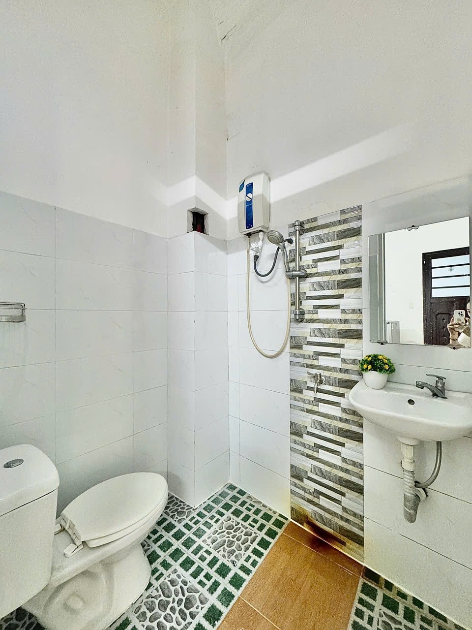 Phòng trọ 1 Phòng ngủ 25m2 tại Lacasa Home Nguyễn Kiệm - Phú Nhuận - Phòng tắm