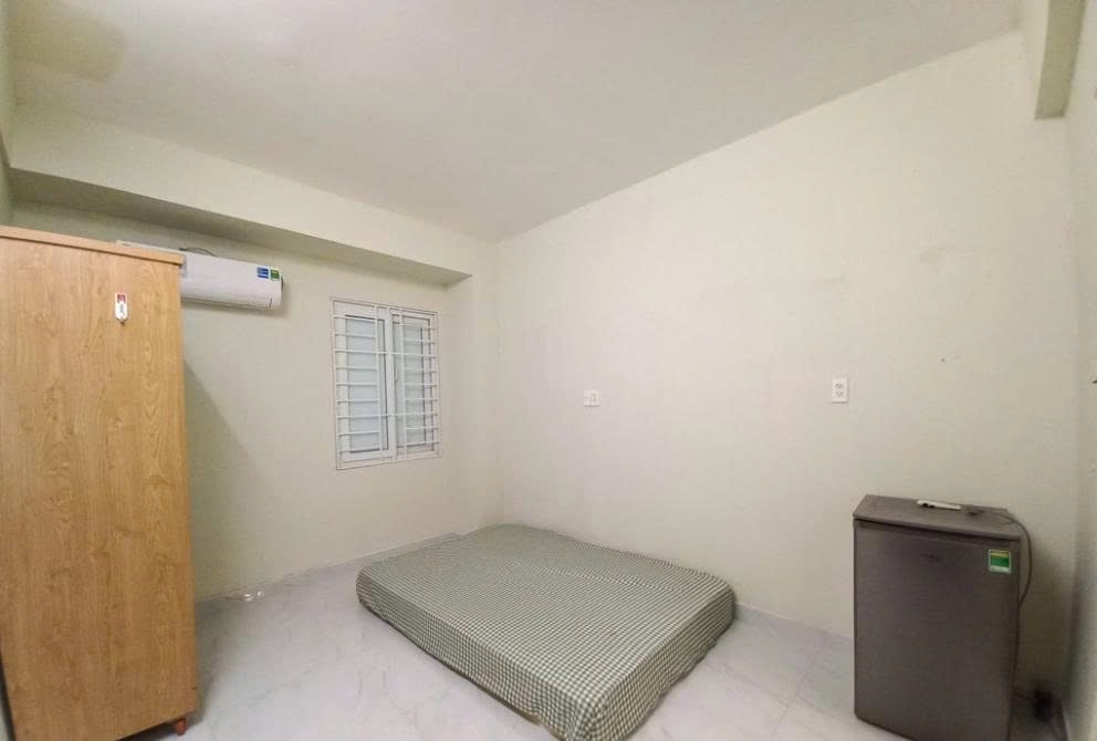 Phòng trọ PTC House 1 Lê Văn Sỹ - Tân Bình - Phòng (*)