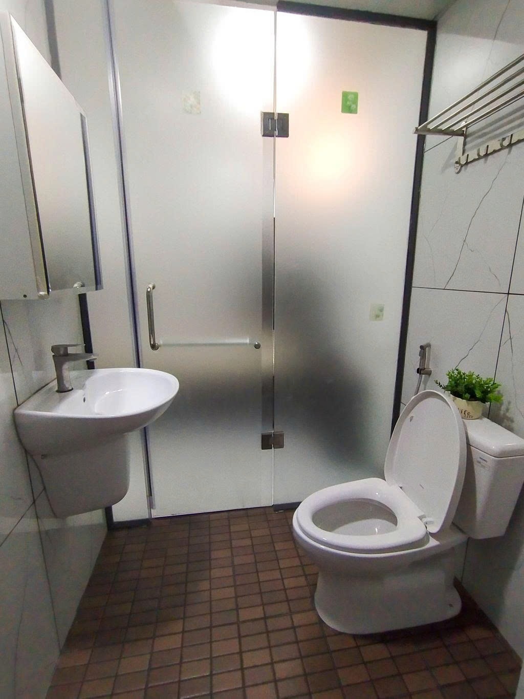 Phòng trọ Studio 25m2 tại PTC House 2 Nguyễn Văn Đậu - Phú Nhuận - Phòng tắm