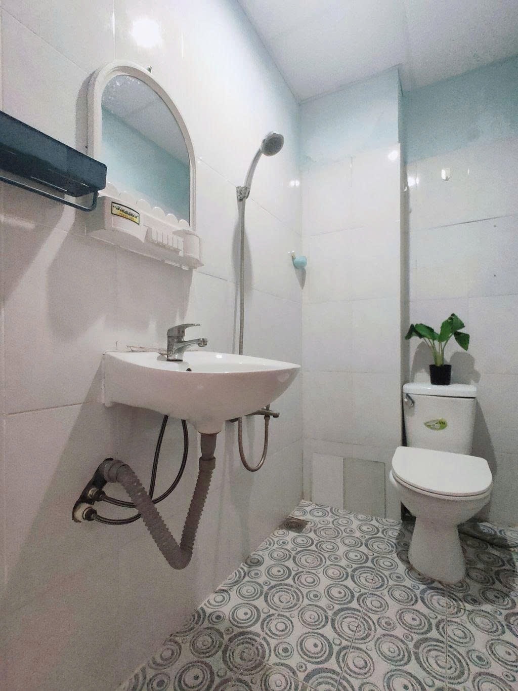 Phòng trọ 1 Phòng ngủ 25m2 tại PTC House 1 Cộng Hòa - Tân Bình - Phòng tắm