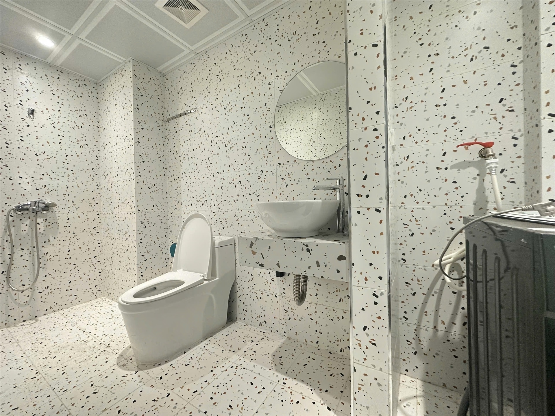 Phòng trọ Studio 20m2 tại CTC Home Tây Sơn - Đống Đa - Phòng tắm