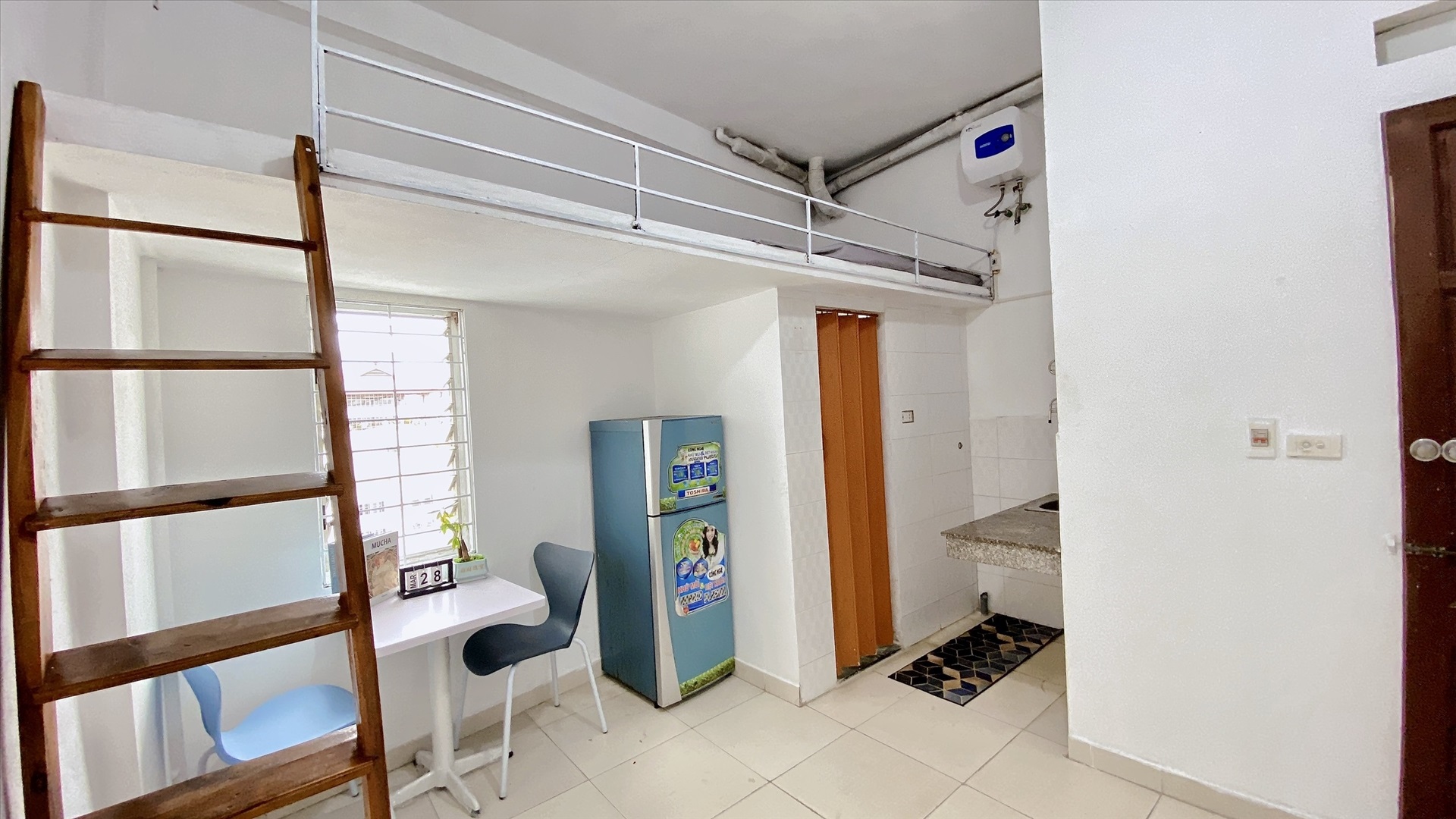 Phòng trọ Duplex 25m2 tại QHOME Đường Láng - Đống Đa - Phòng khách