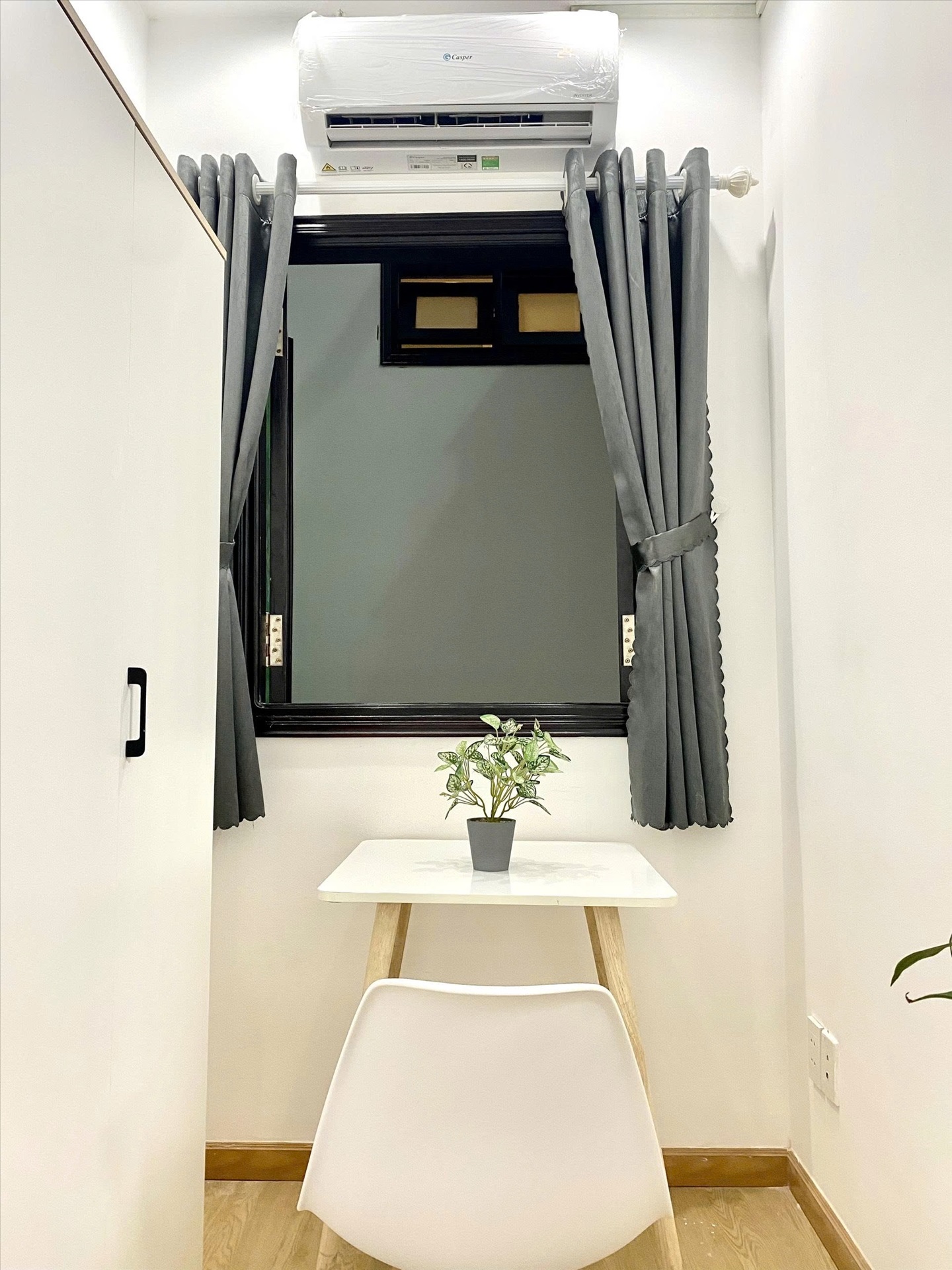 Phòng trọ Studio 30m2 tại Vũ Nhà Đất Luỹ Bán Bích - Tân Phú - Phòng khách