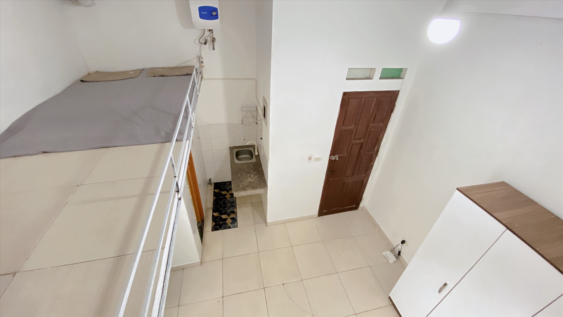 Phòng trọ Duplex 25m2 tại QHOME Đường Láng - Đống Đa - Phòng khách