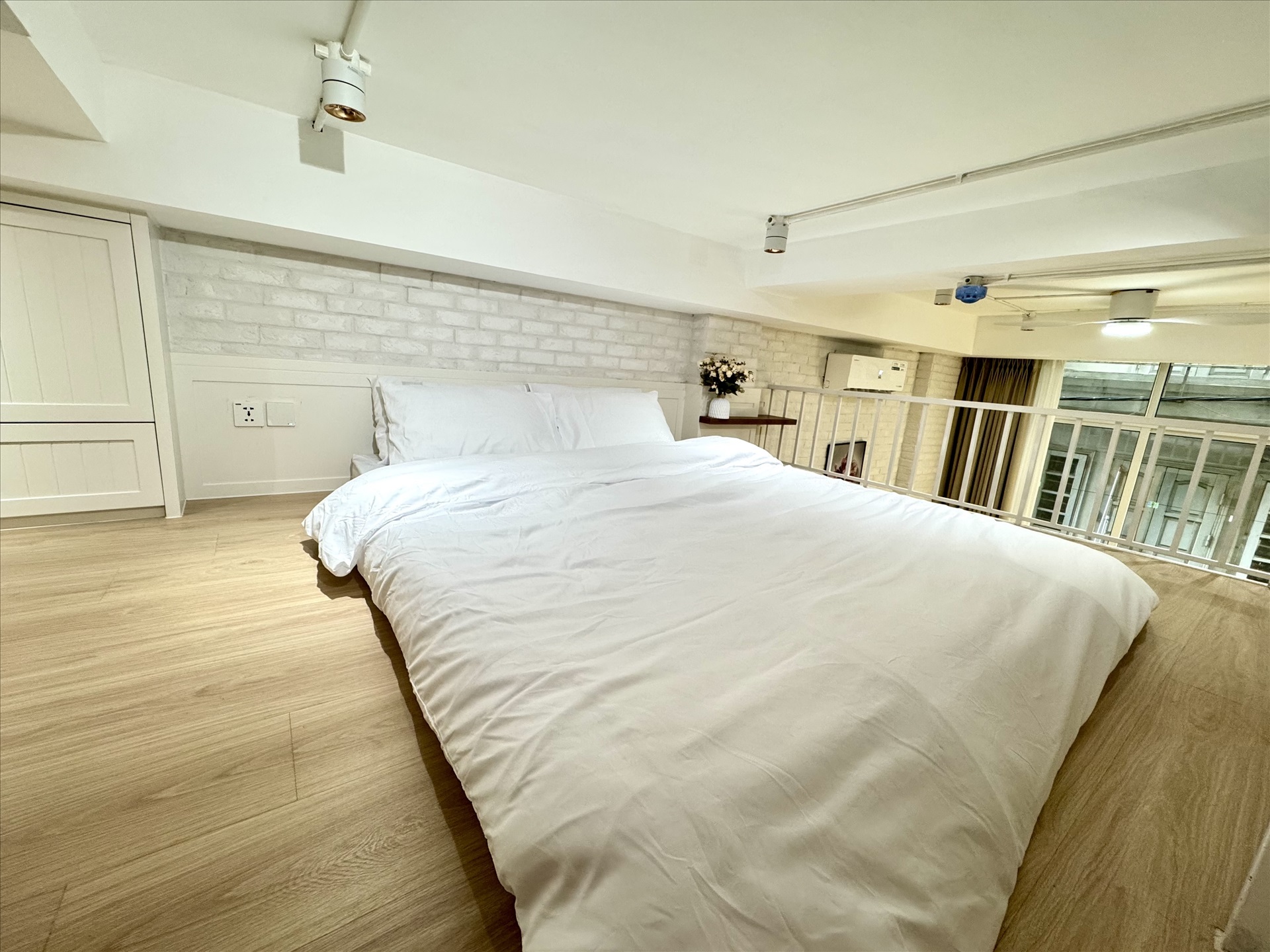 Phòng trọ HY Home 2 Lạc Long Quân - Tây Hồ - Phòng (*)