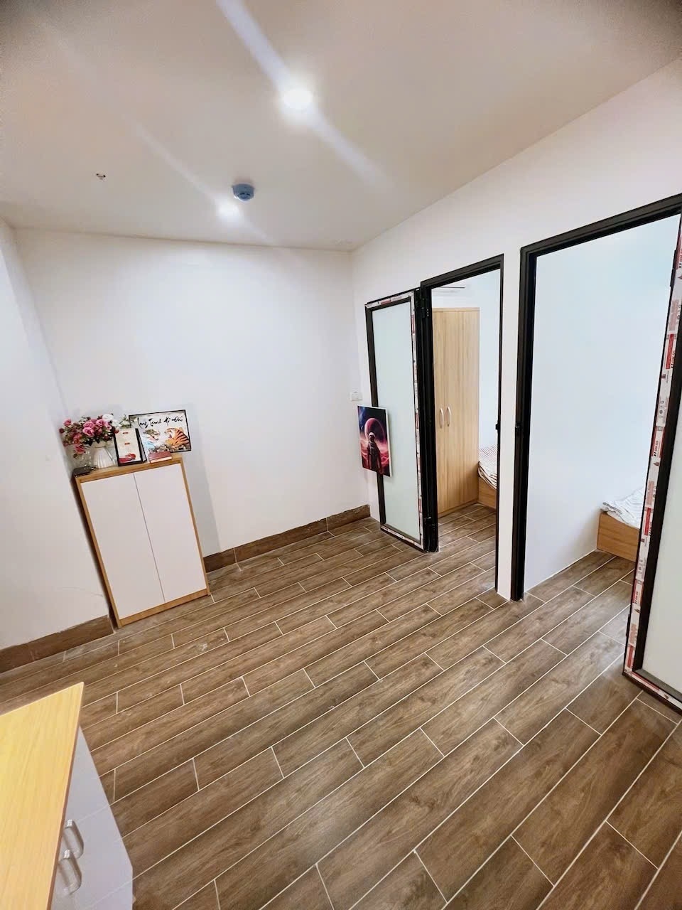 Phòng trọ 2 Phòng ngủ 35m2 tại DH Home 2 Mễ Trì Hạ - Nam Từ Liêm - Phòng khách