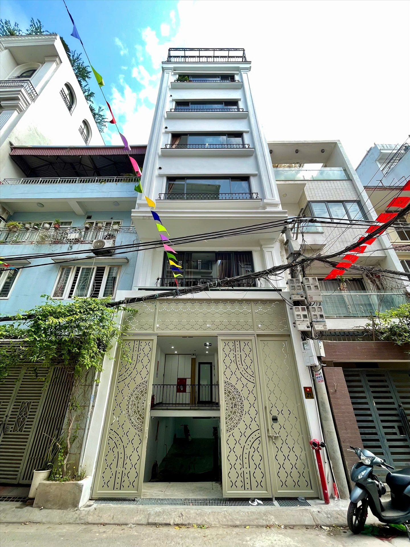 Phòng trọ Airstay Minh Khai - Hai Bà Trưng  - Toàn cảnh tòa nhà (*)