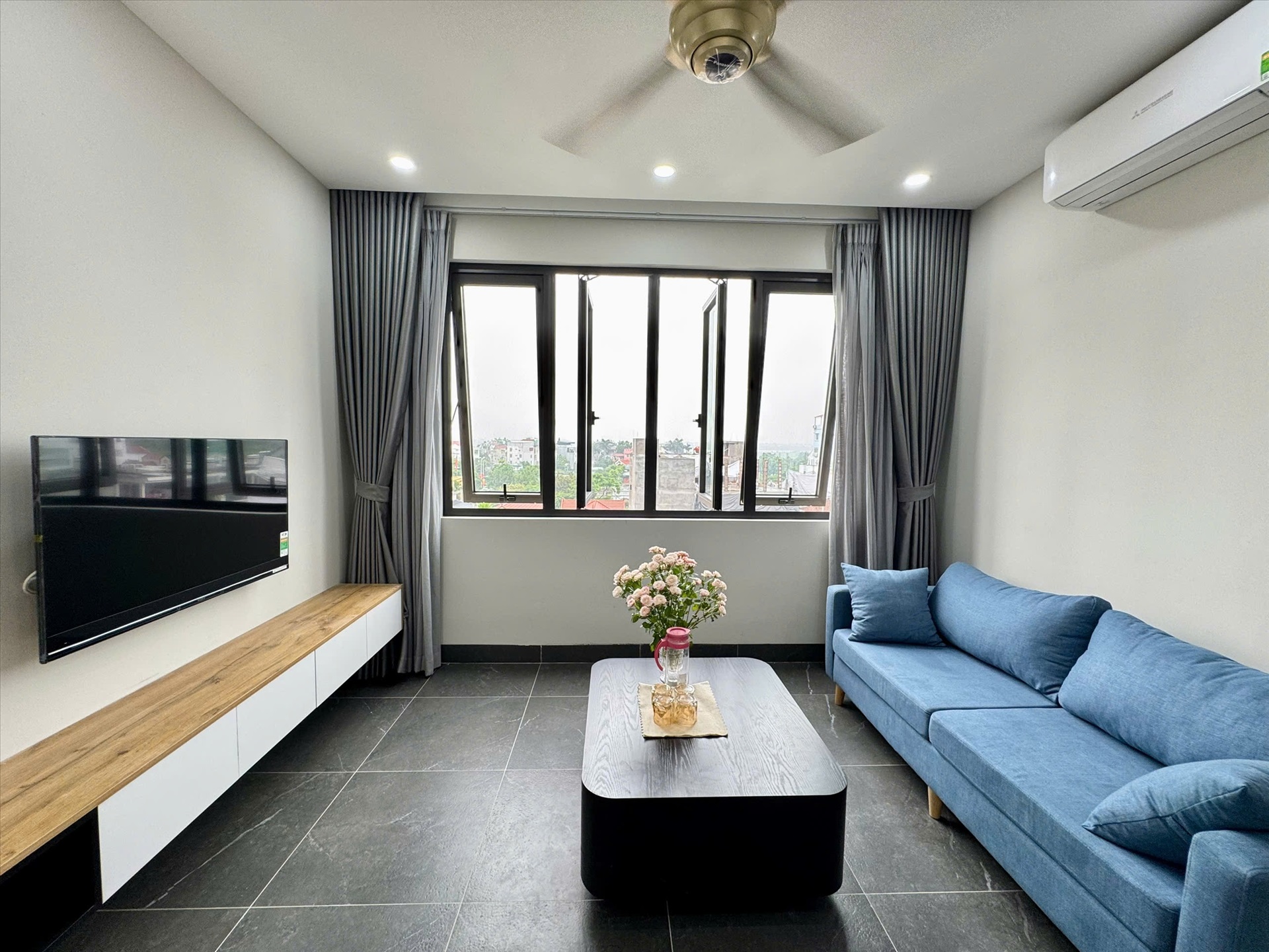 Phòng trọ 2 Phòng ngủ 40m2 tại HY Home An Dương Vương - Tây Hồ - Phòng khách